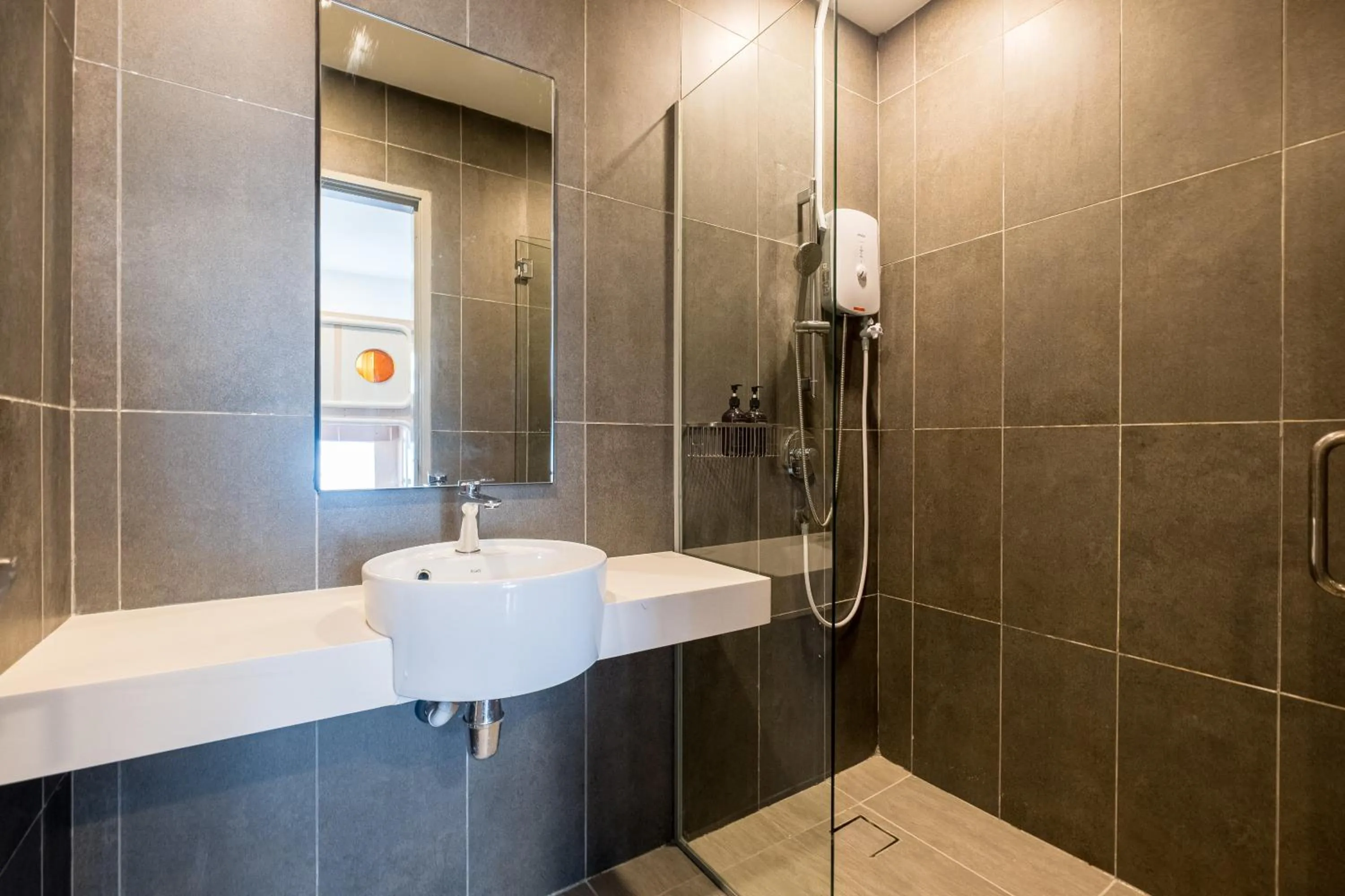 Premium Classy 4Room@Astoria Ampang 12pax 6km KLCC