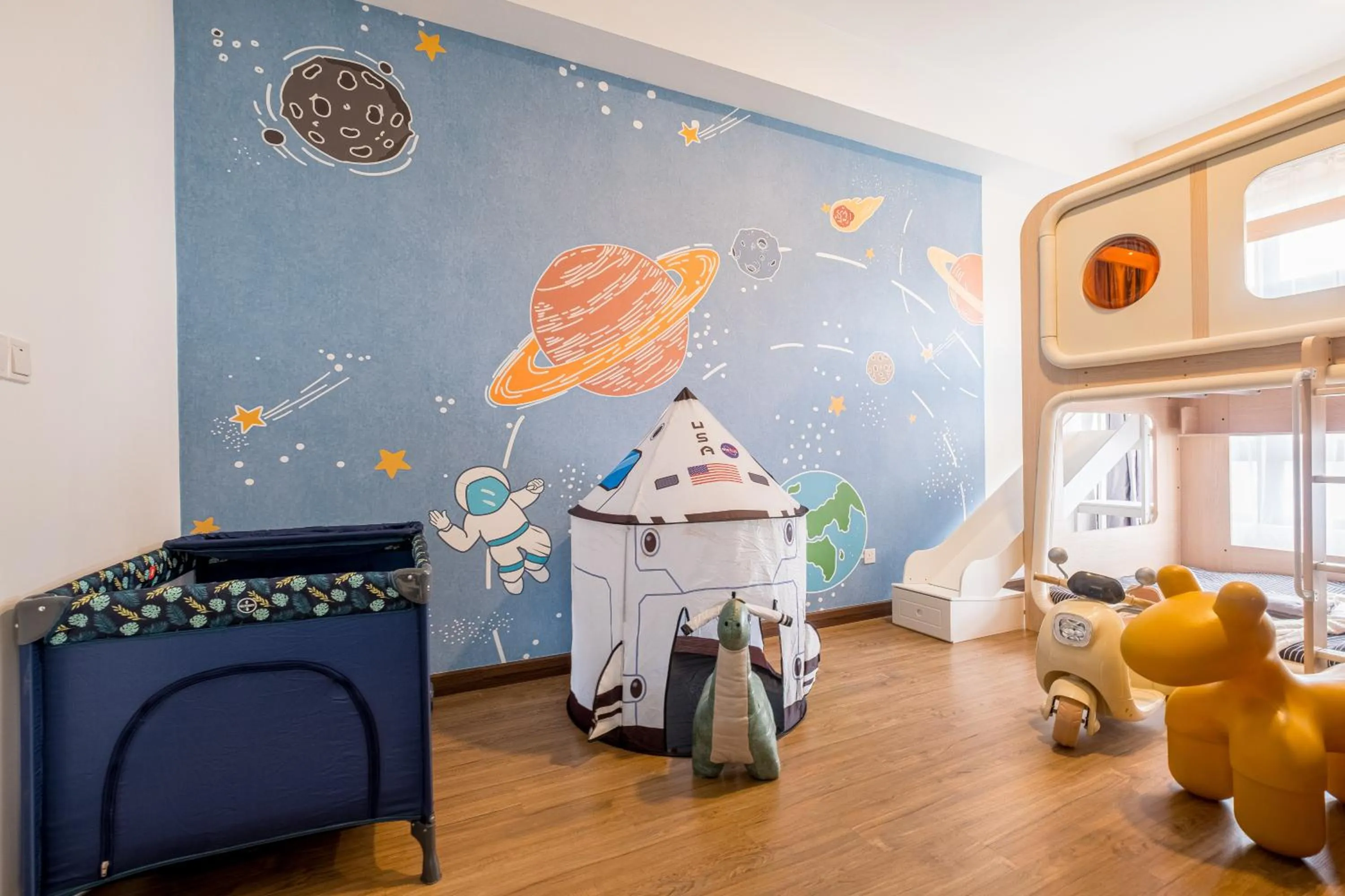 Premium Classy 4Room@Astoria Ampang 12pax 6km KLCC