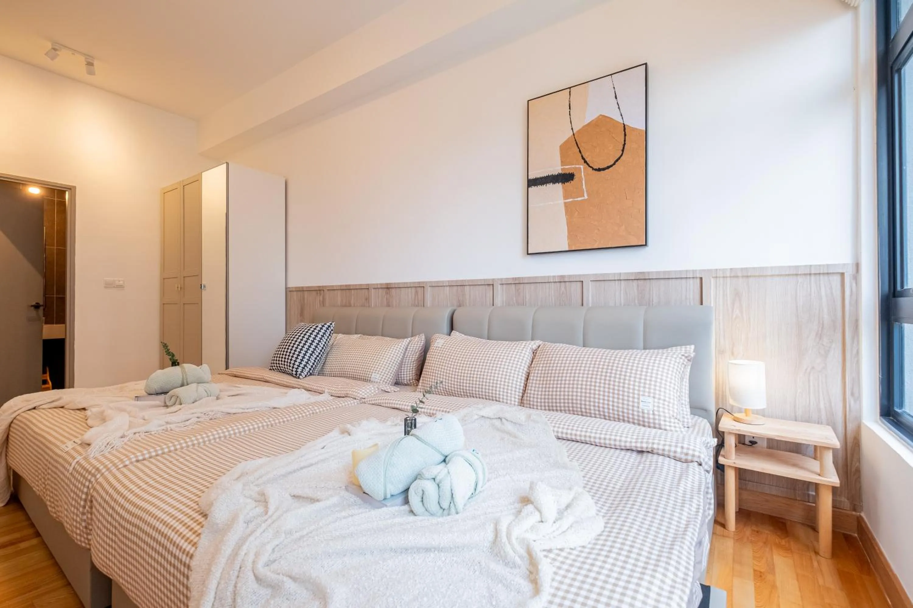 Bed in Premium Classy 4Room@Astoria Ampang 12pax 6km KLCC