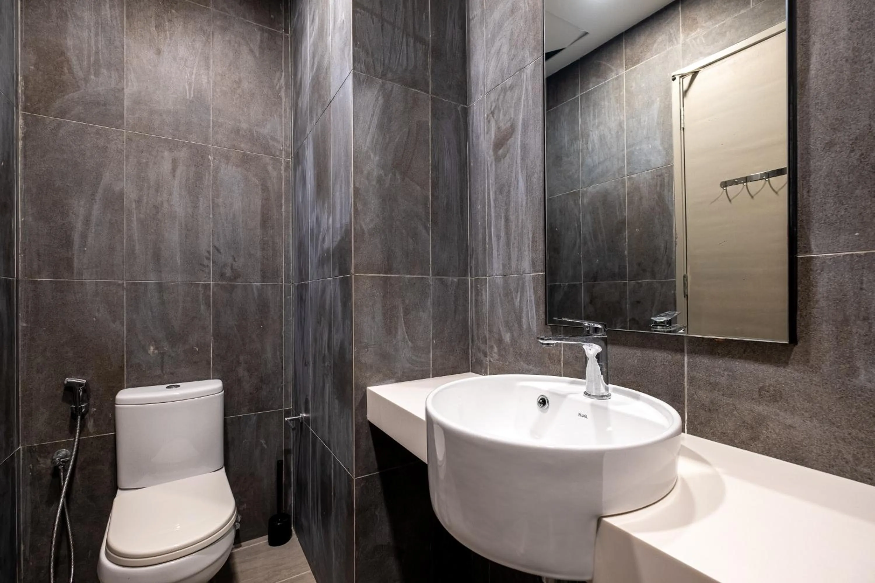 Premium Classy 4Room@Astoria Ampang 12pax 6km KLCC