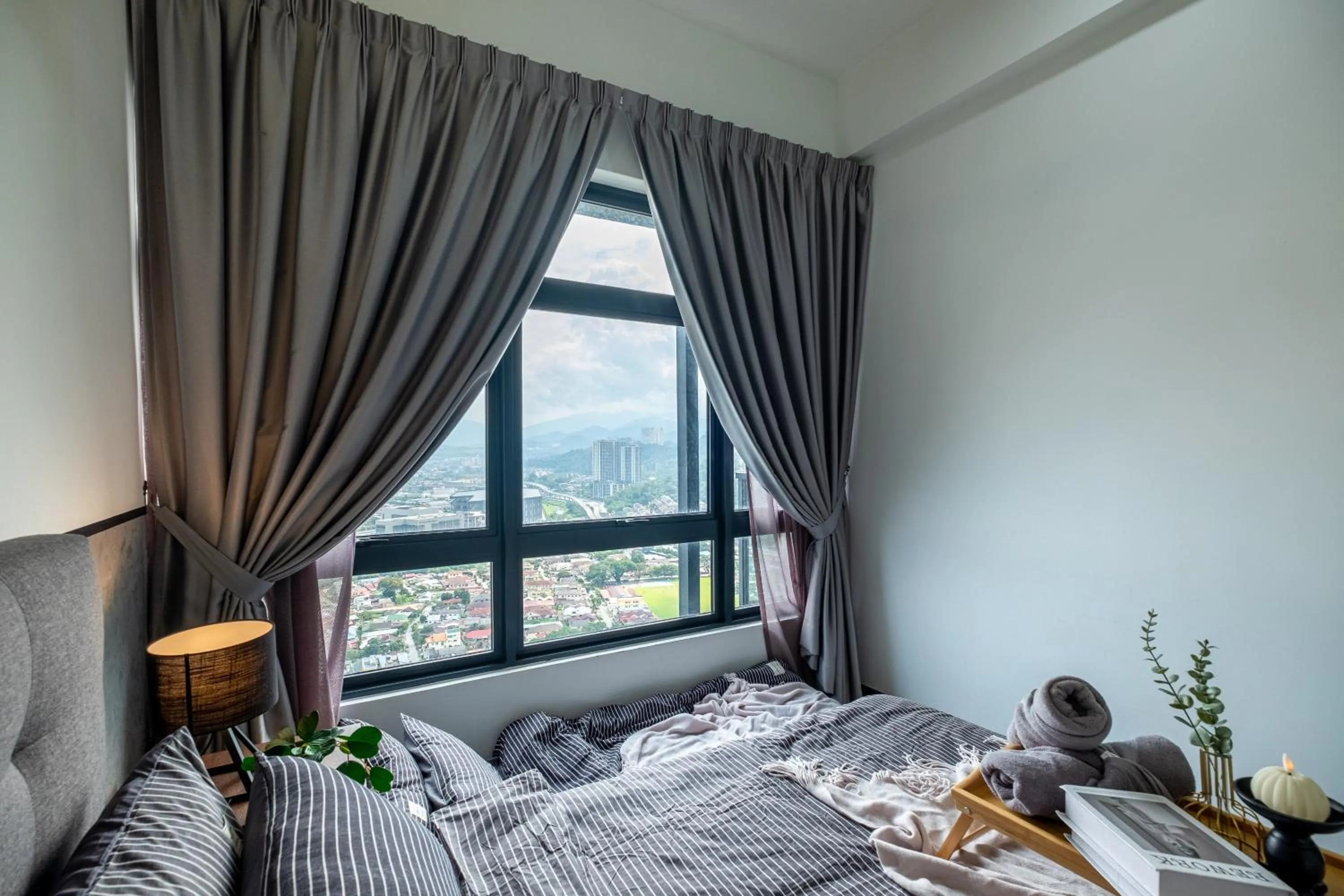 Bed in Premium Classy 4Room@Astoria Ampang 12pax 6km KLCC