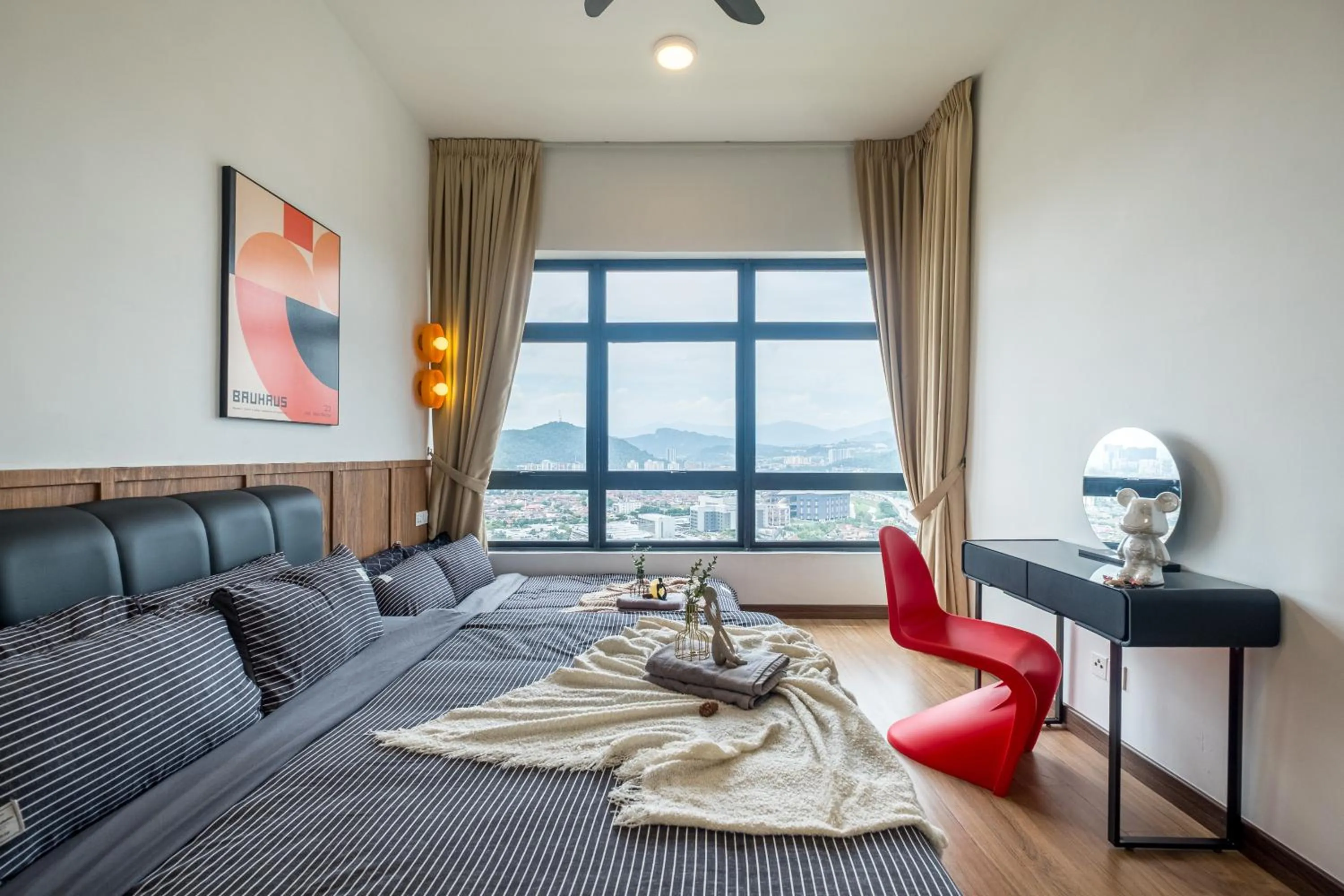 Bed in Premium Classy 4Room@Astoria Ampang 12pax 6km KLCC