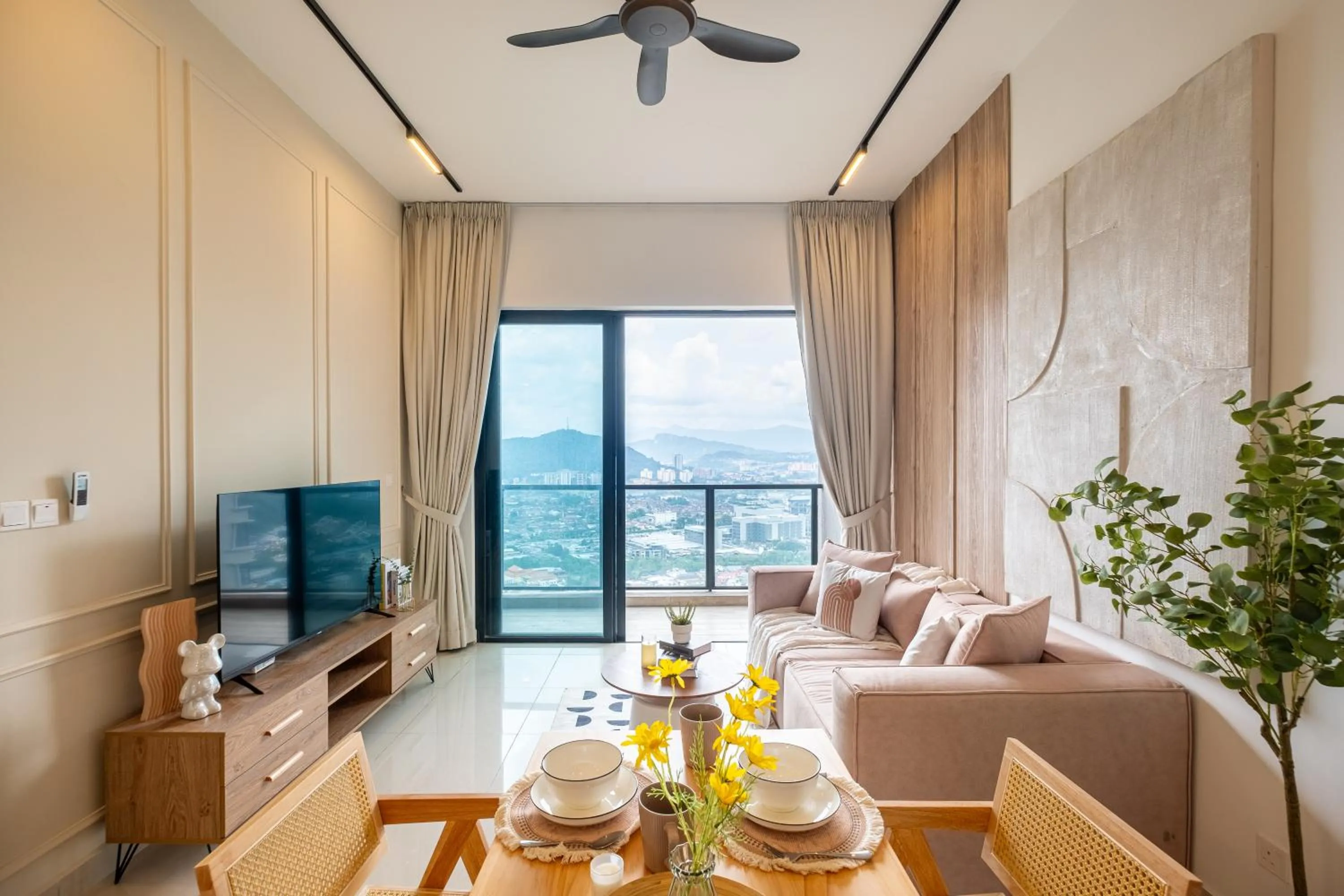 Premium Classy 4Room@Astoria Ampang 12pax 6km KLCC