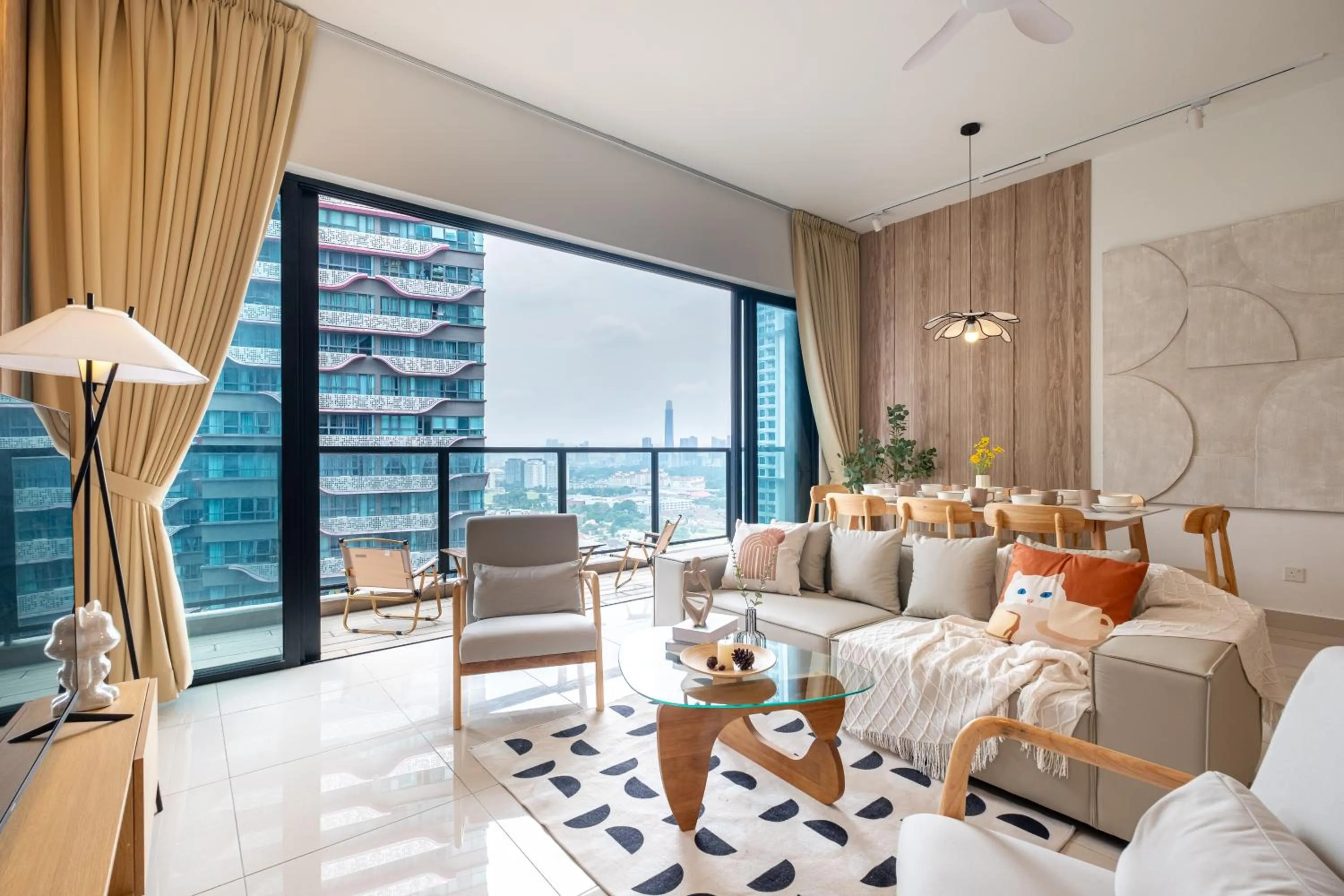 Premium Classy 4Room@Astoria Ampang 12pax 6km KLCC