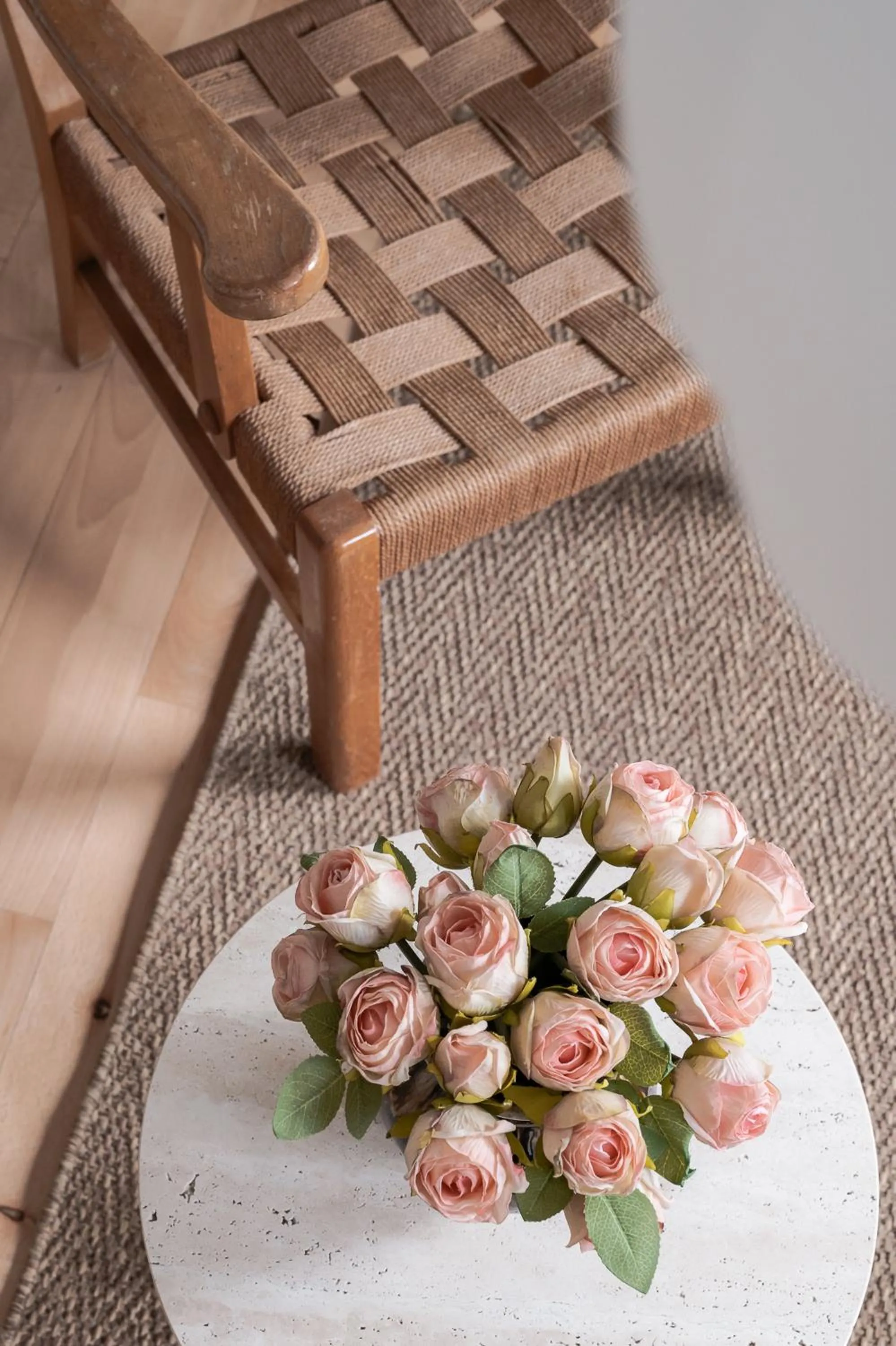 Living room in Queens Courtyard by Daniel&Jacob's