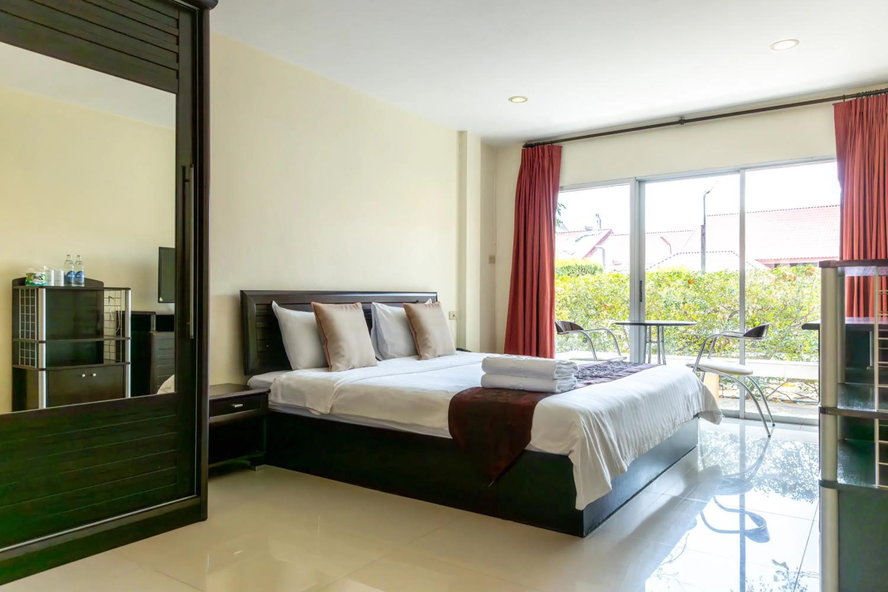 Bedroom, Bed in Kiatthada Resort