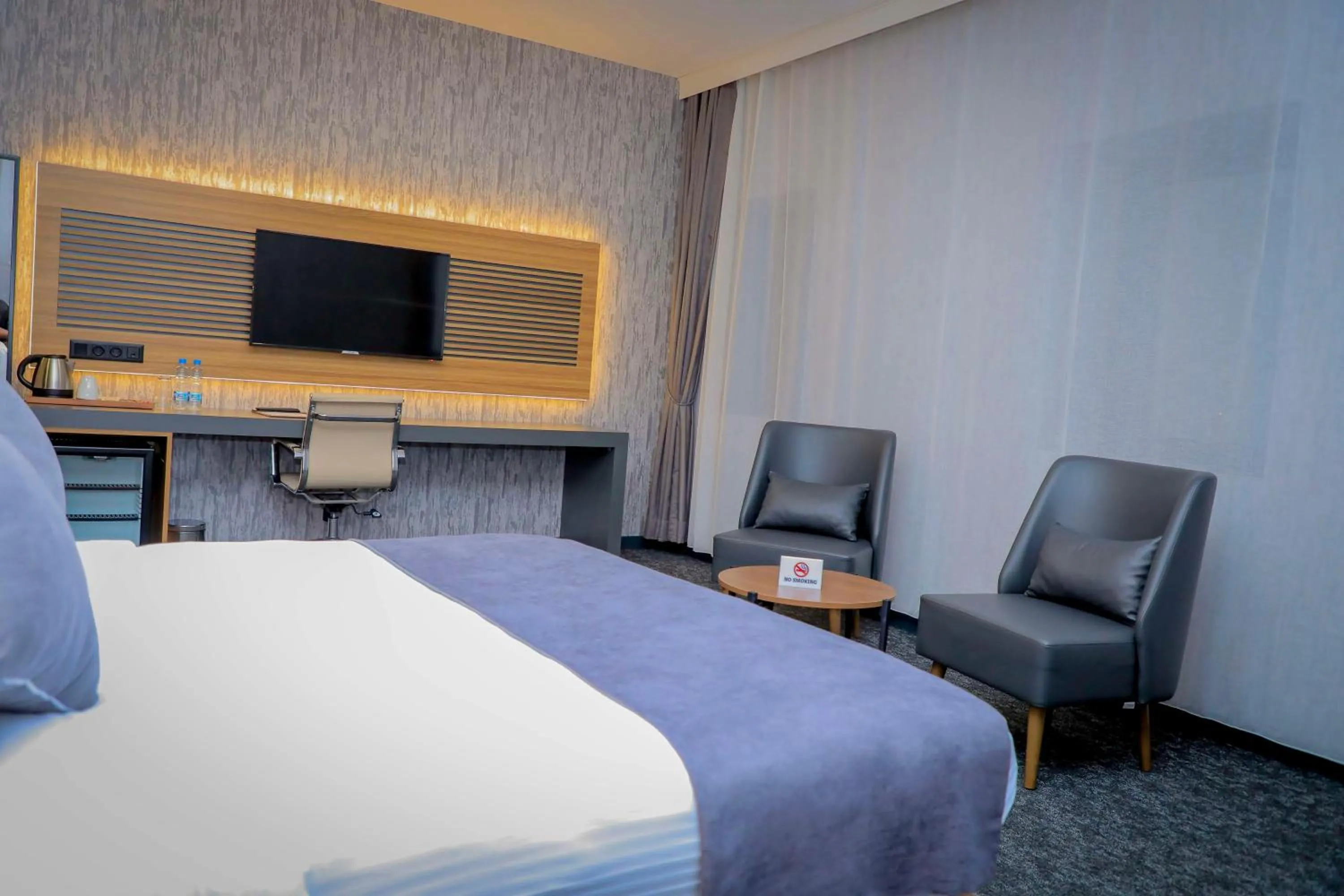 Bedroom, Bed in Best Western Premier DJ Hotel