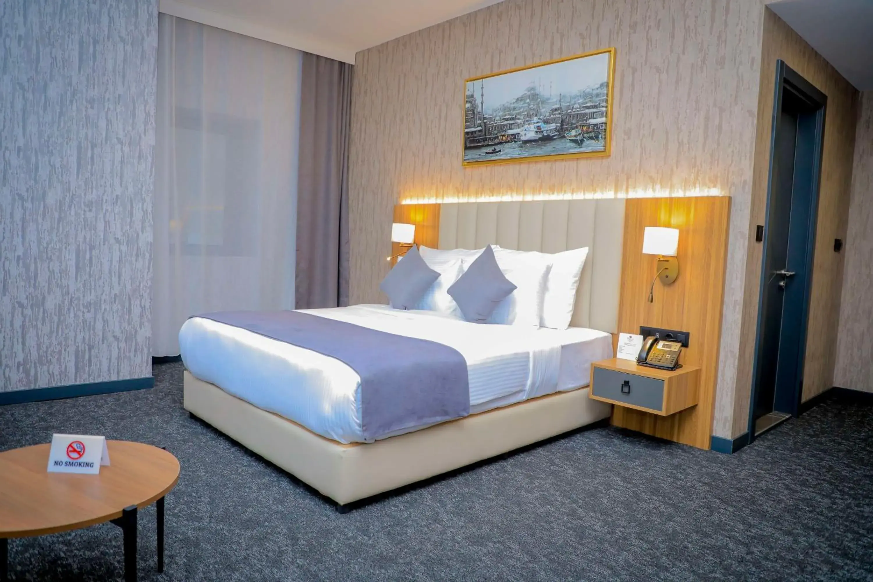 Executive Queen Room with Garden View - Non-Smoking in Best Western Premier DJ Hotel Executive Queen Room with Garden View - Non-Smoking in Best Western Premier DJ Hotel