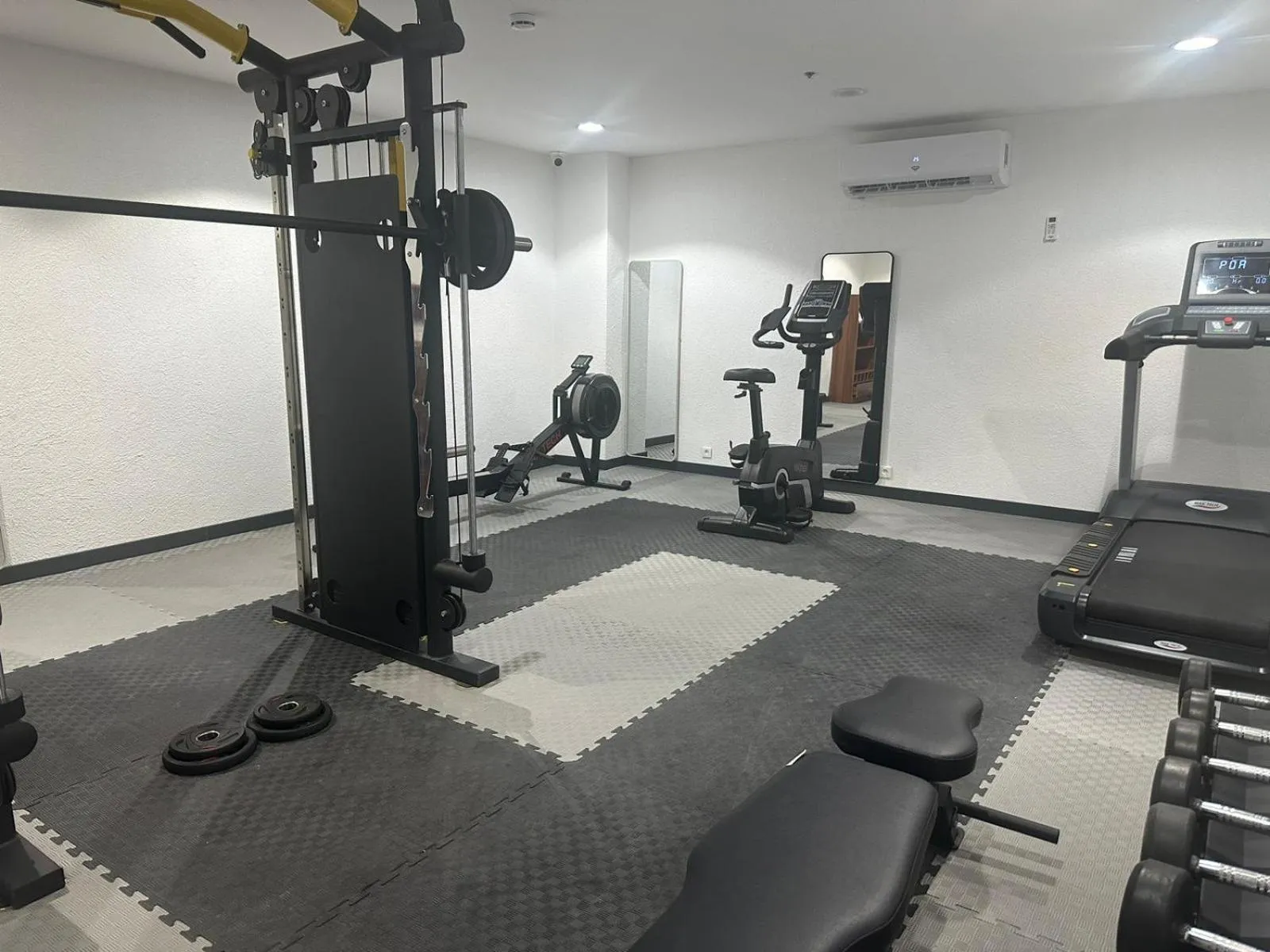 Fitness centre/facilities in Best Western Premier DJ Hotel