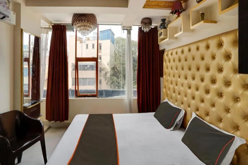 Bed in Ya Inn Rooms & Suites