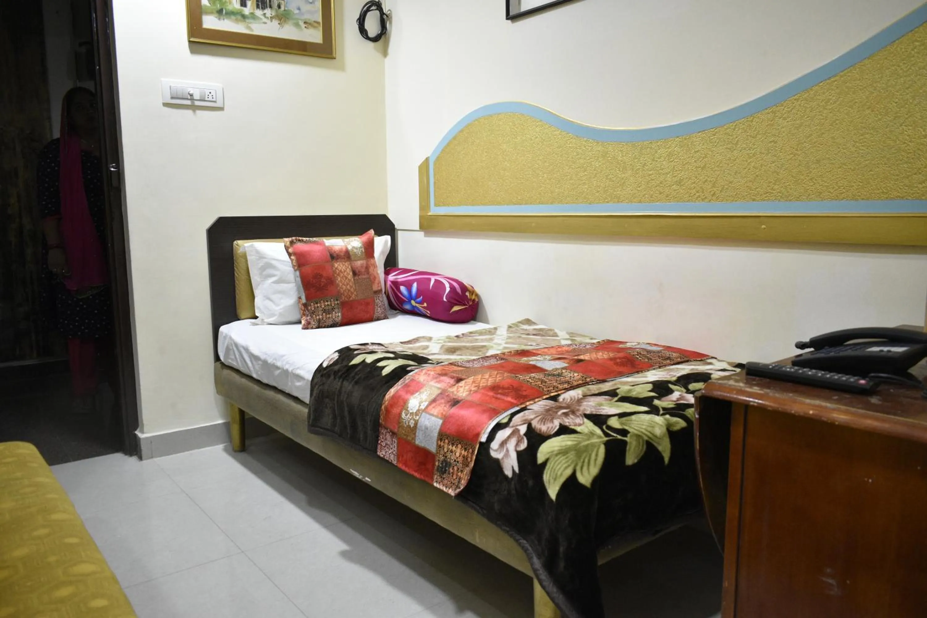 Bedroom, Bed in Ya Inn Rooms & Suites