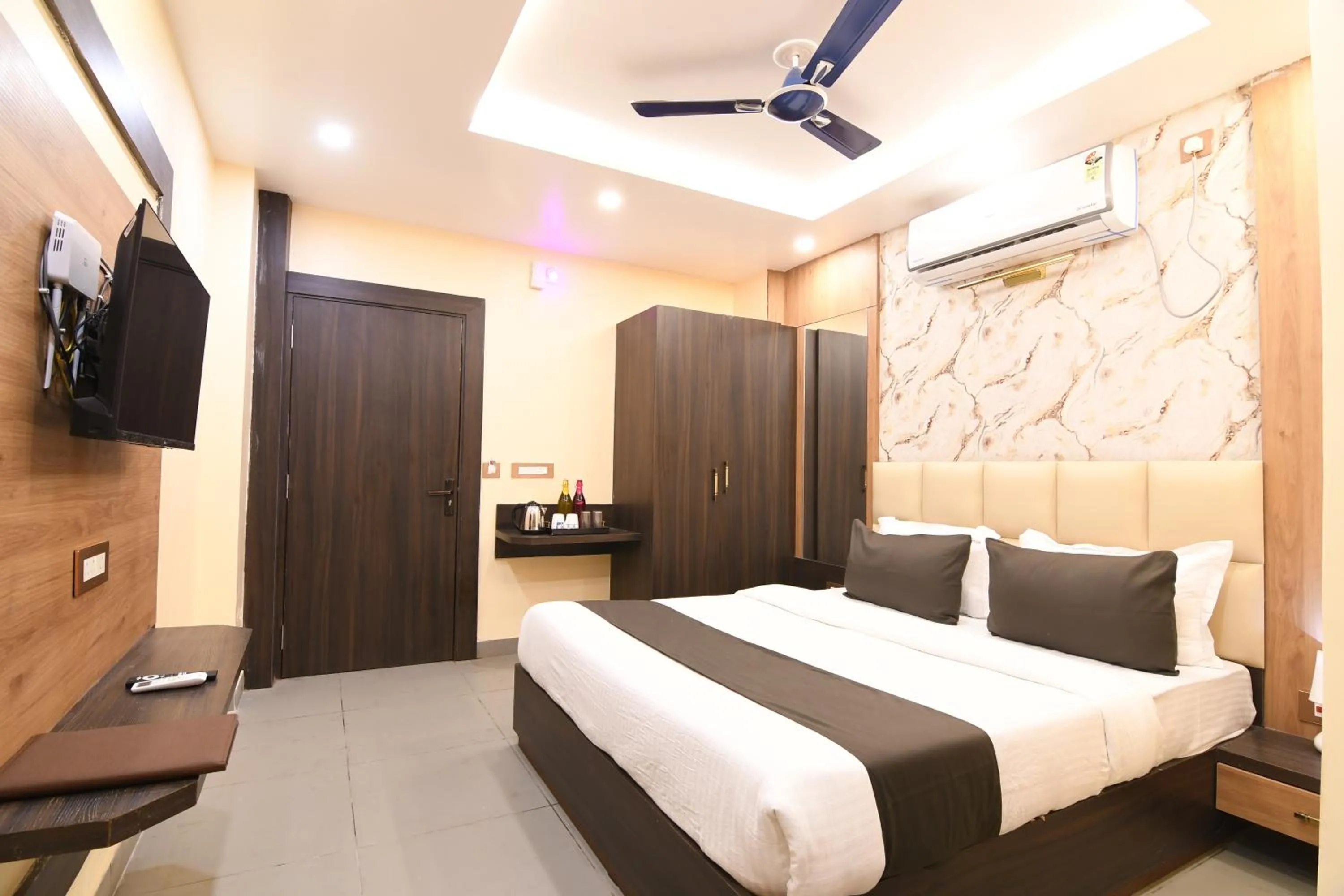 Bed in N B Sonar Bangla Hotel