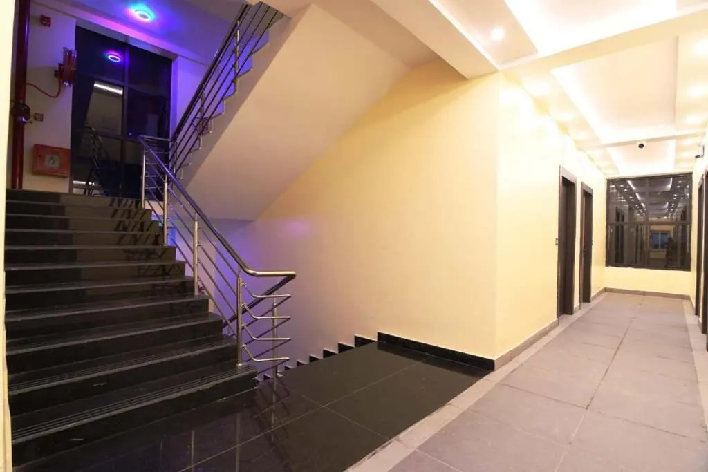 elevator in N B Sonar Bangla Hotel