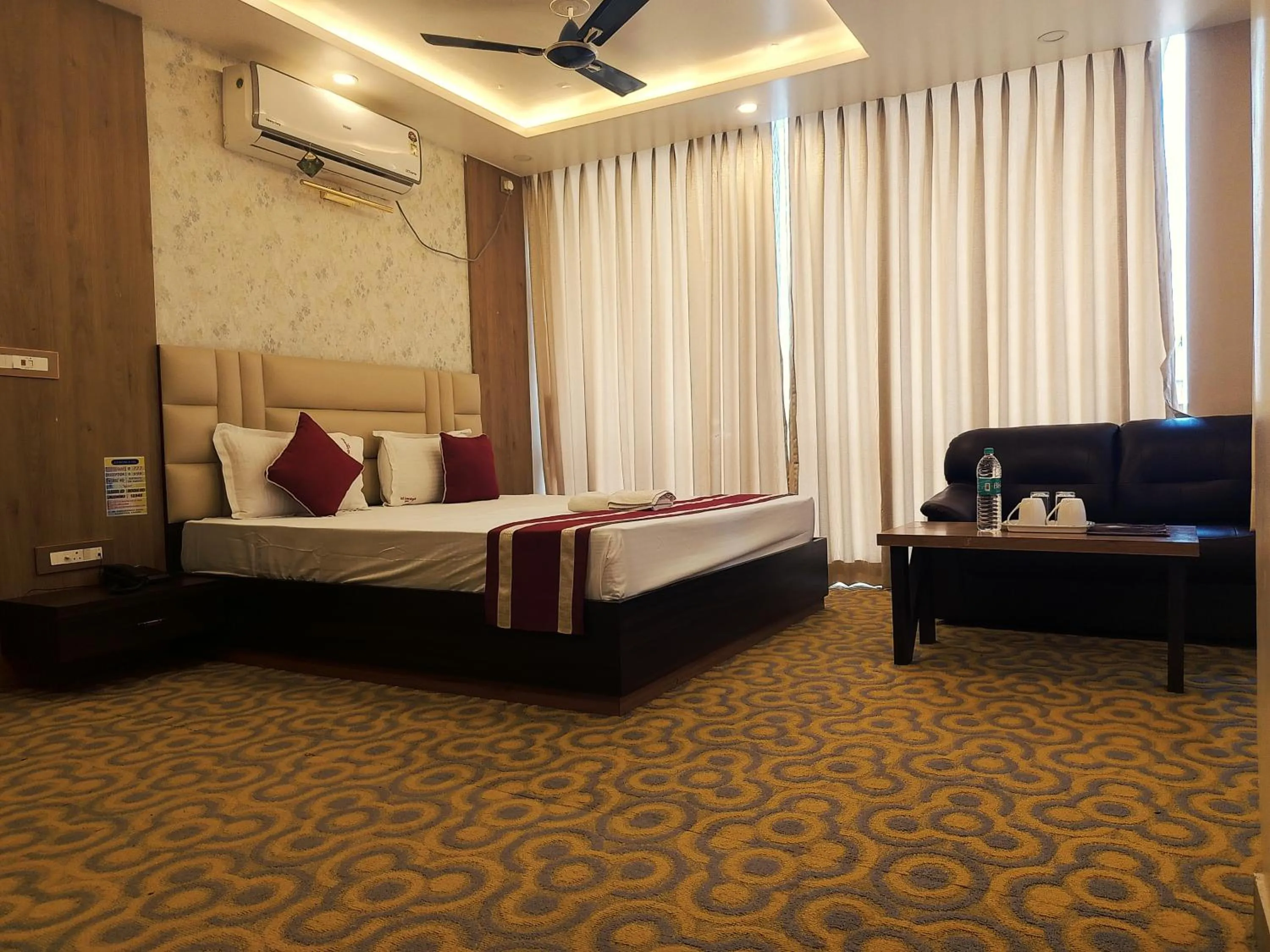 Bedroom, Bed in N B Sonar Bangla Hotel