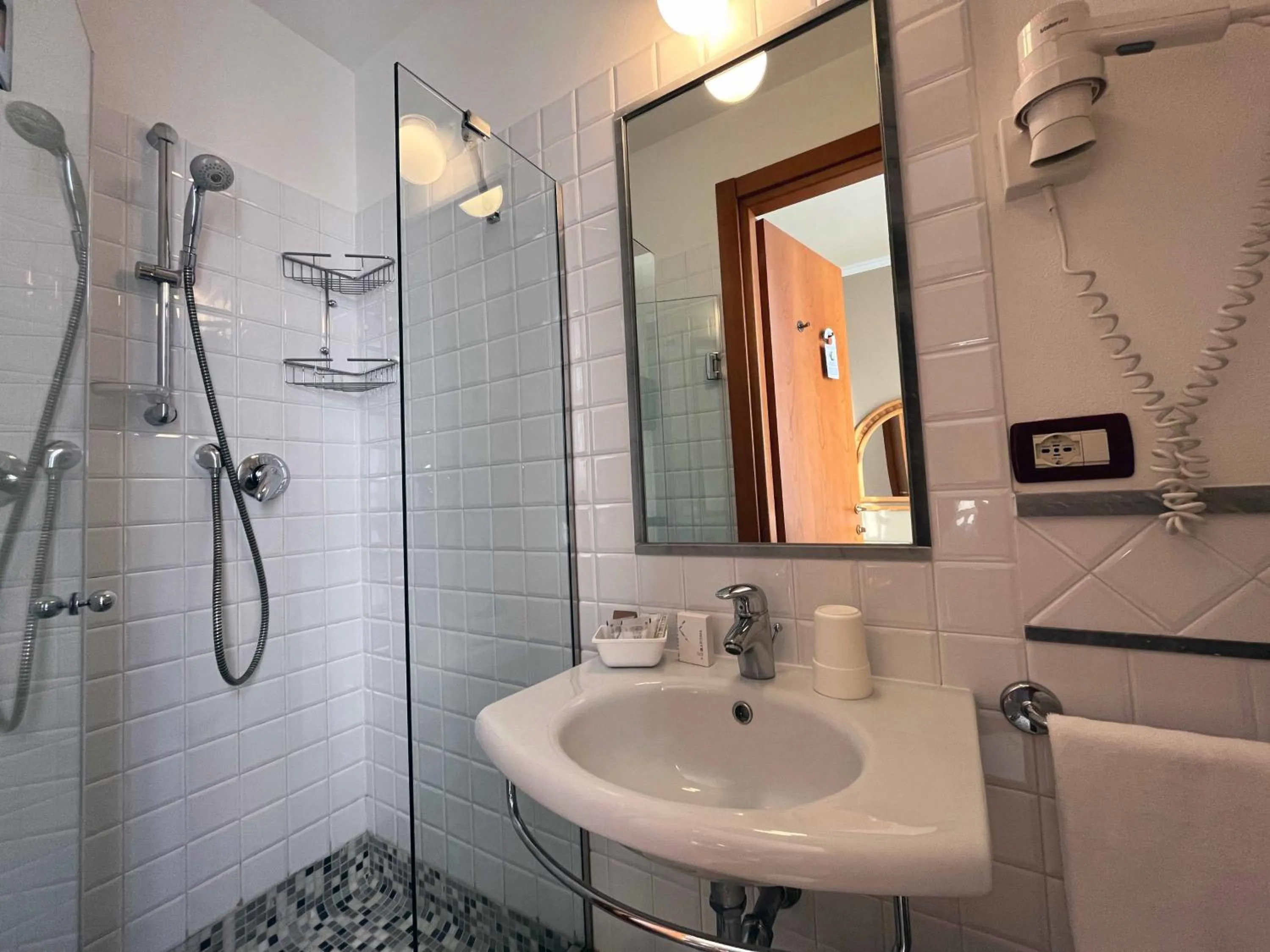 Bathroom in Hotel Regina