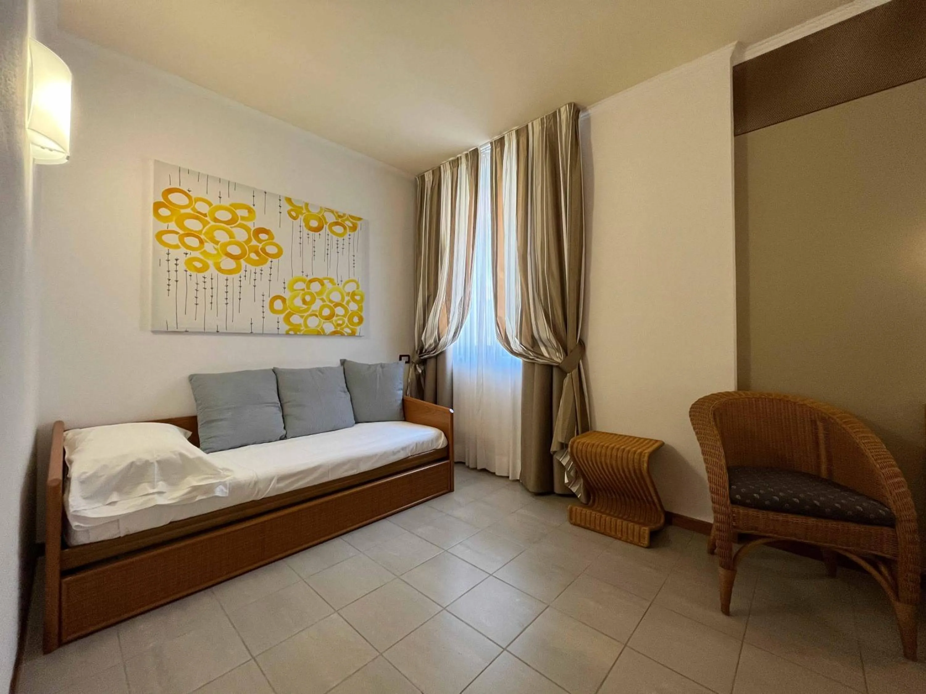 Photo of the whole room, Bed in Hotel Regina