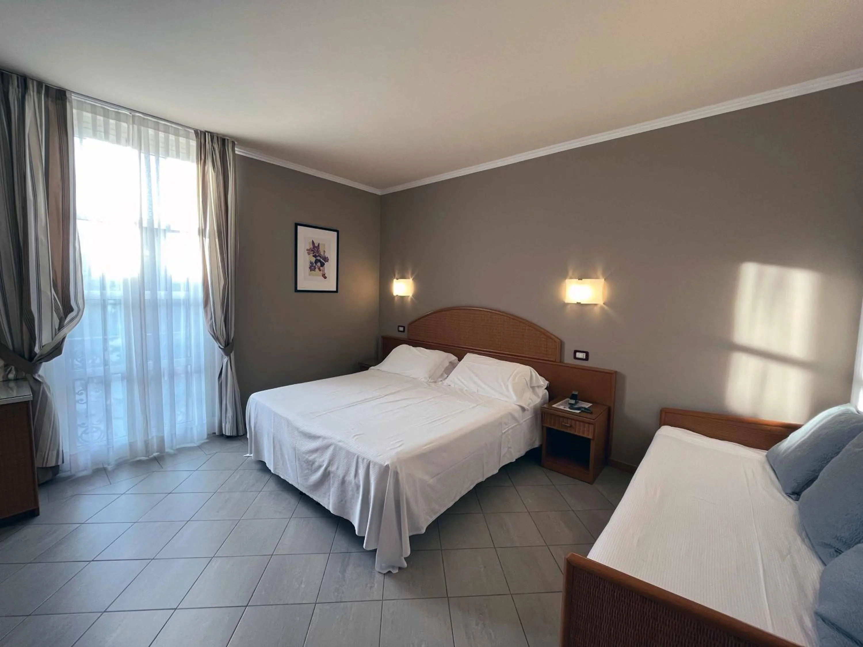 Photo of the whole room, Bed in Hotel Regina