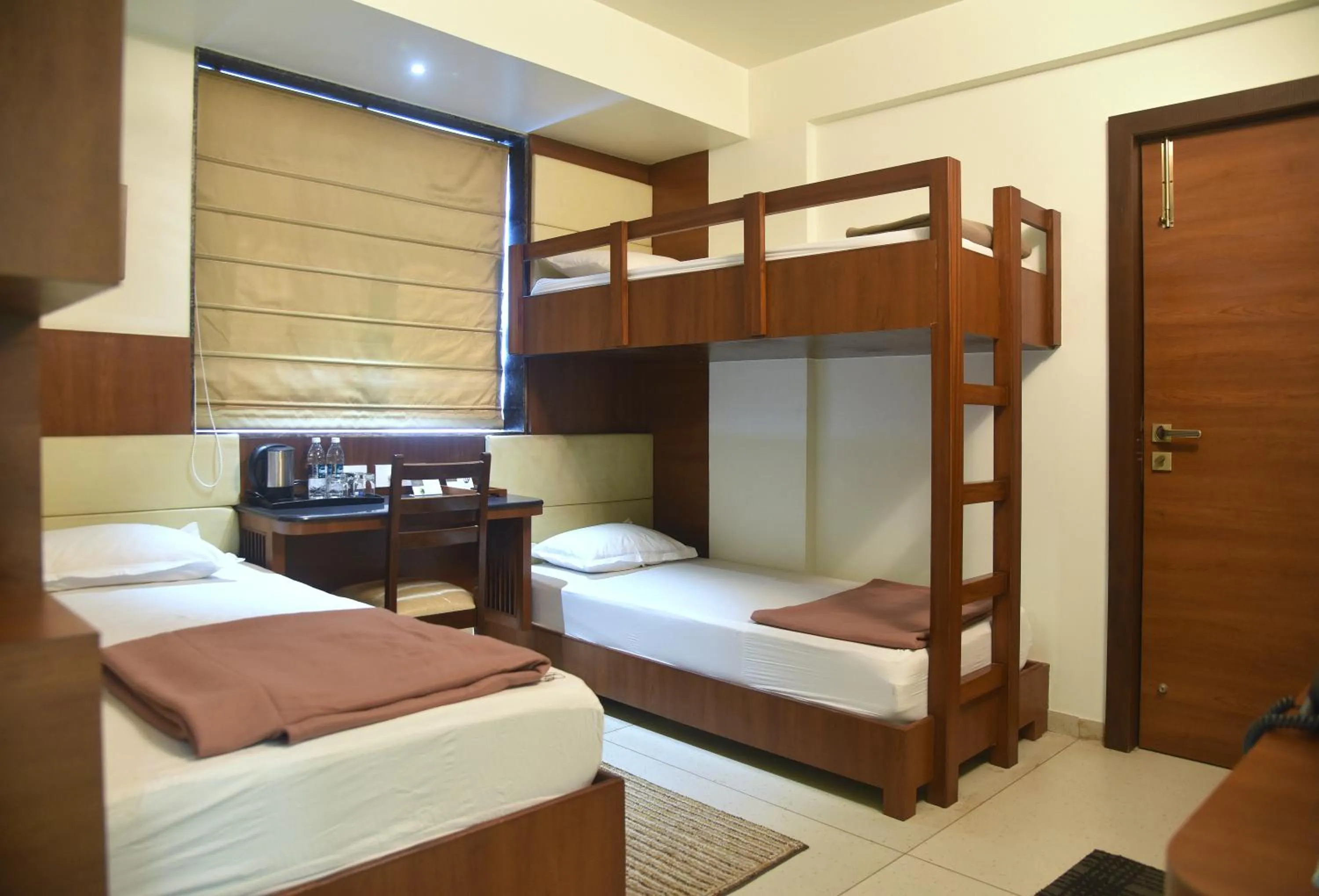 Bedroom, Bed in Hotel Old Urban Guest House