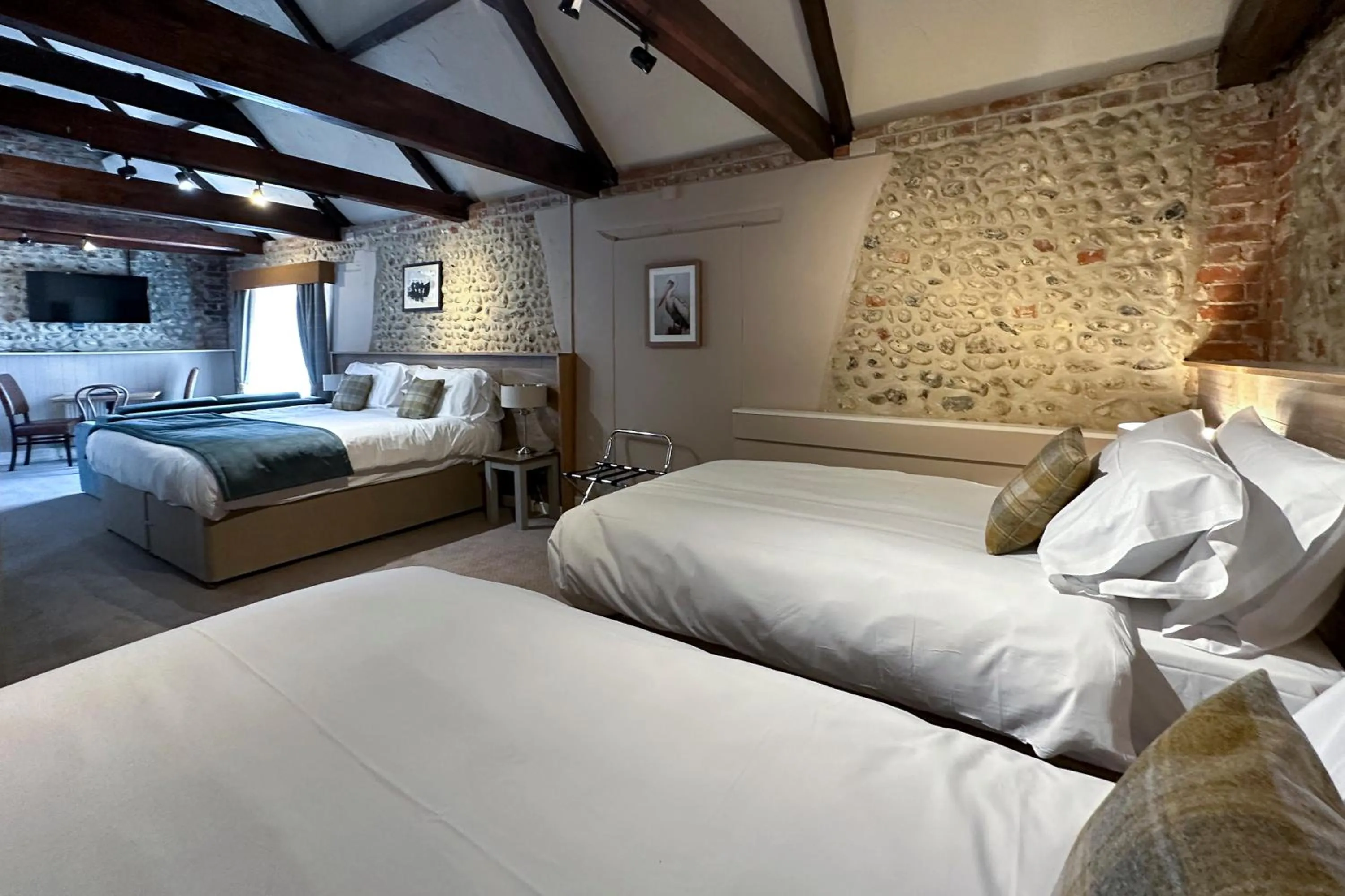 Bedroom, Bed in The Lobster