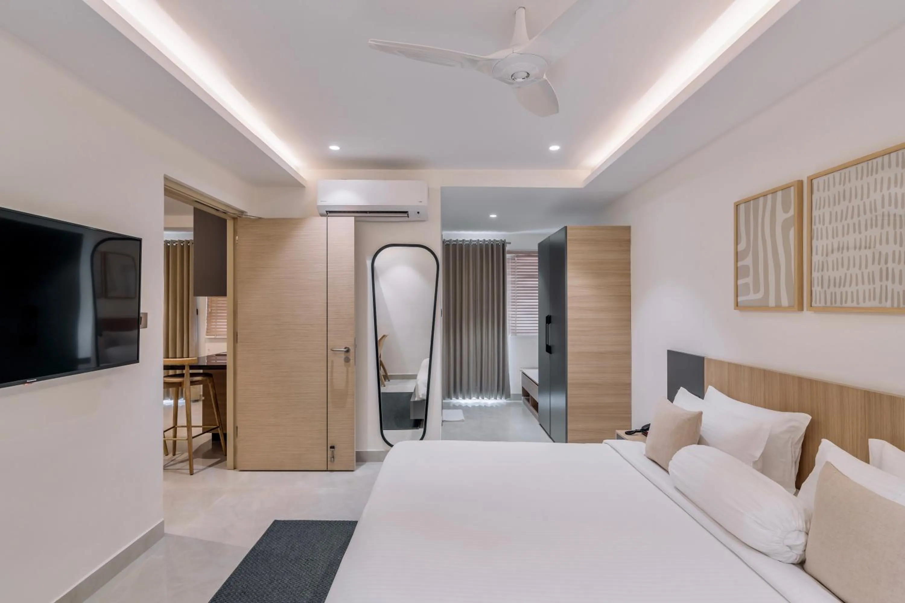 Bedroom, Bed in SKYLA Studios & Suites - Kondapur