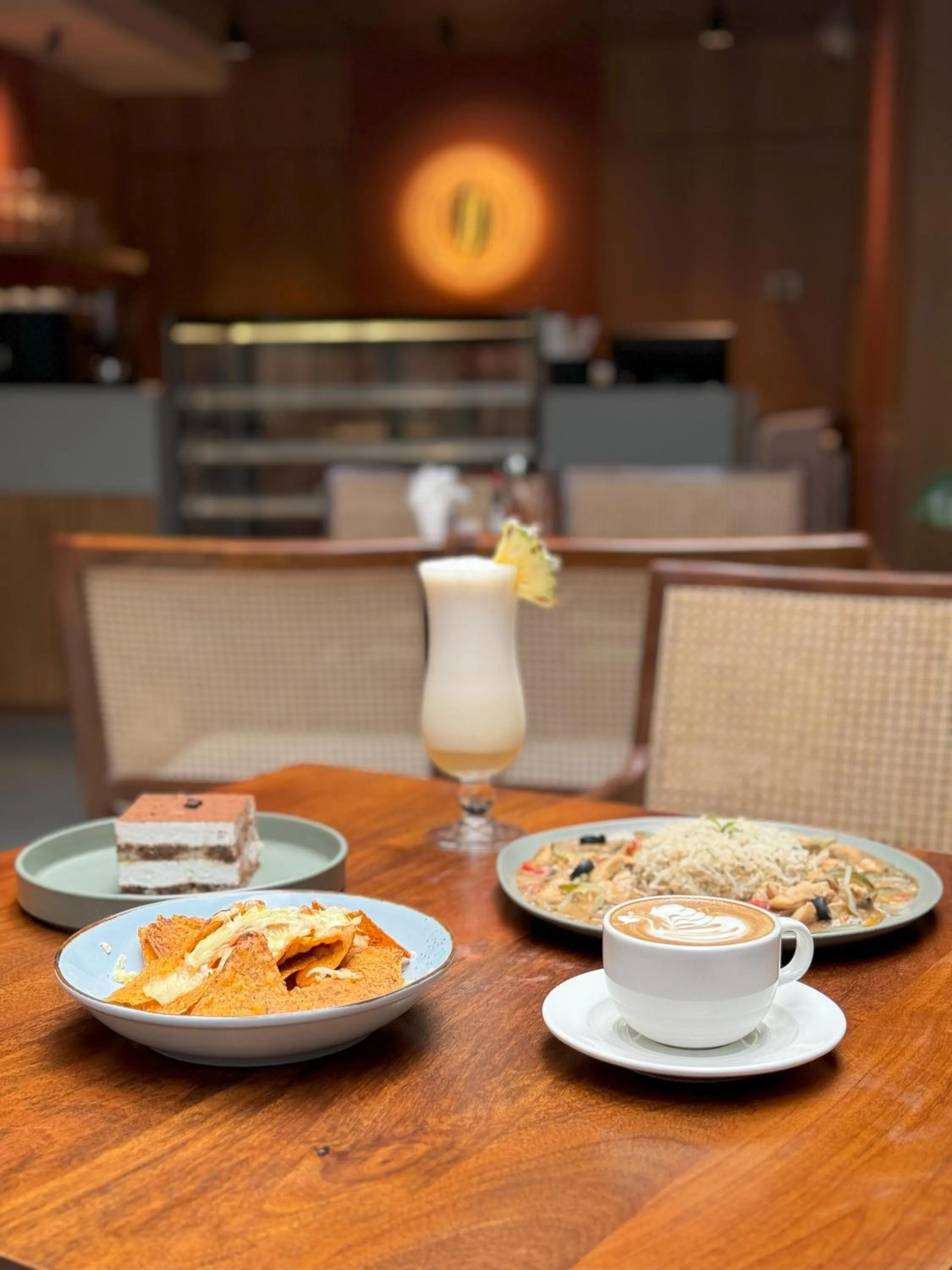 Restaurant/places to eat in SKYLA Studios & Suites - Kondapur