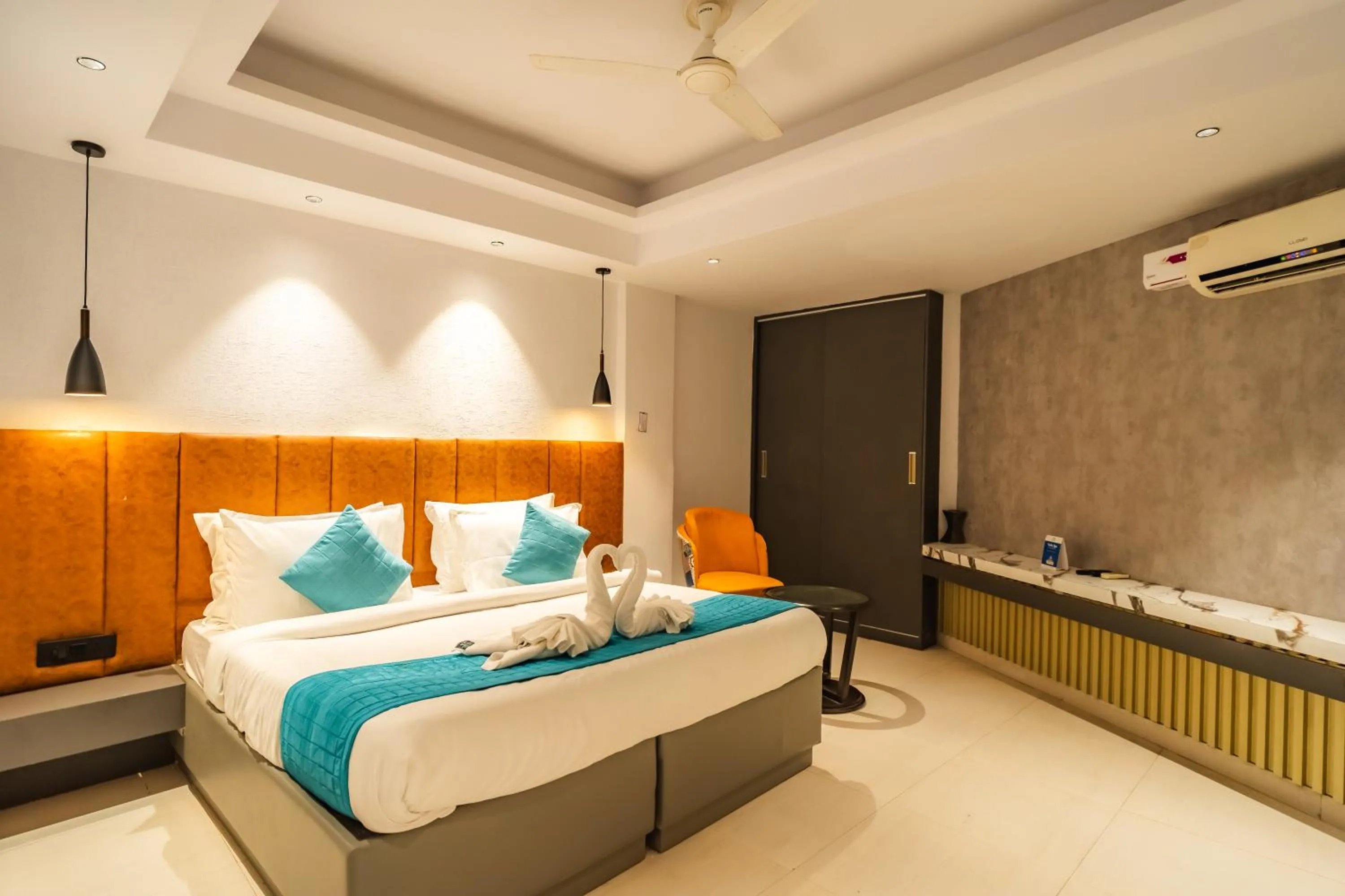 Photo of the whole room, Bed in SKI Hotels and Resorts Rishikesh