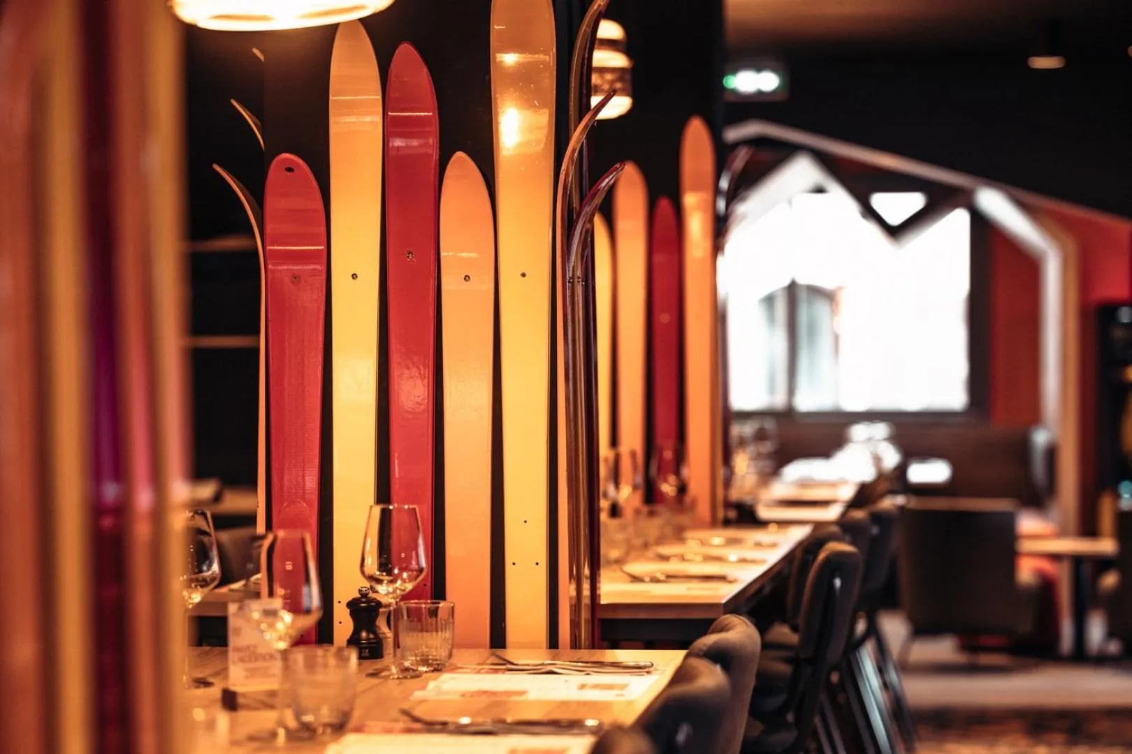 Restaurant/places to eat in Hotel Base Camp Lodge - Albertville