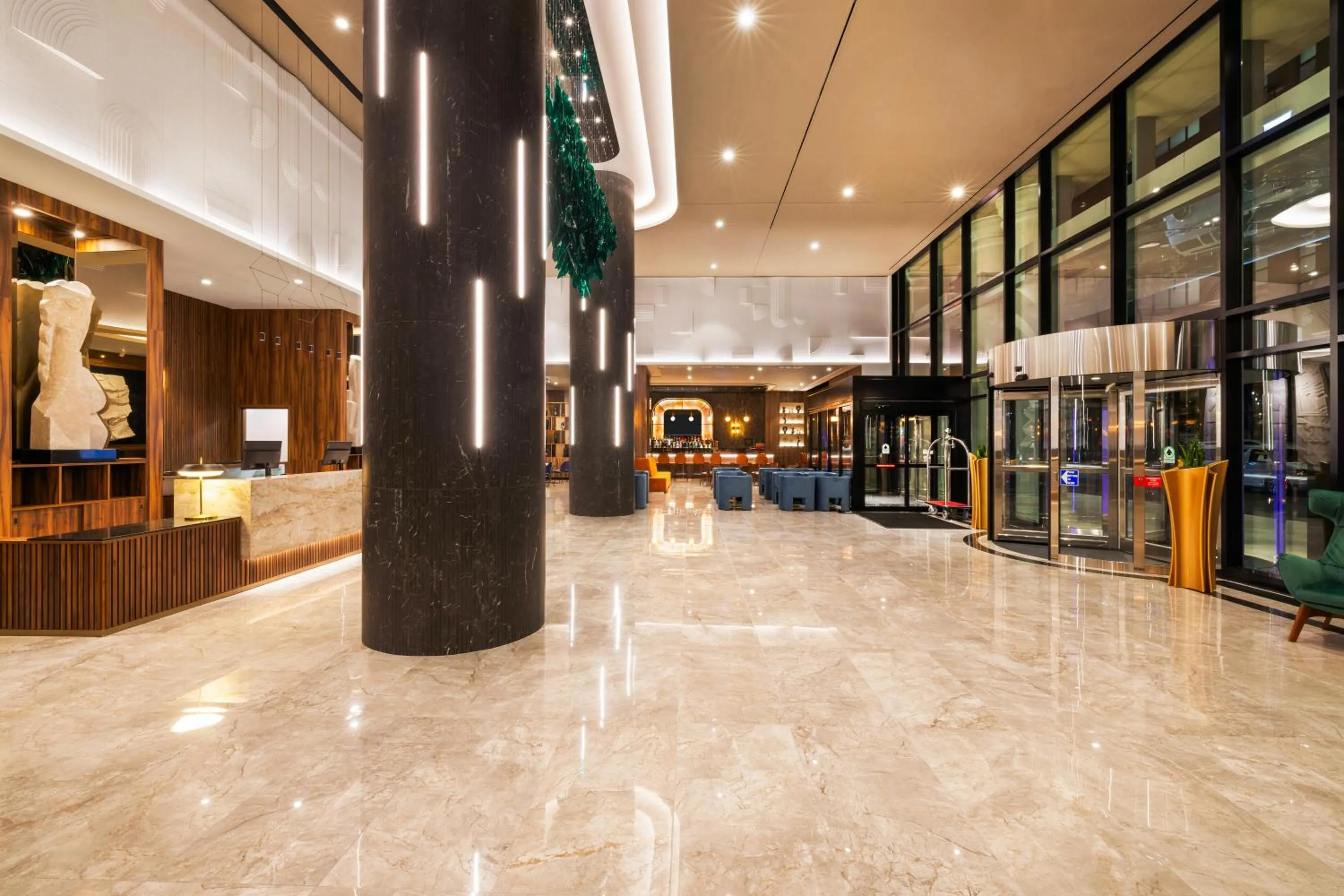 Lobby or reception in Riu Plaza Chicago