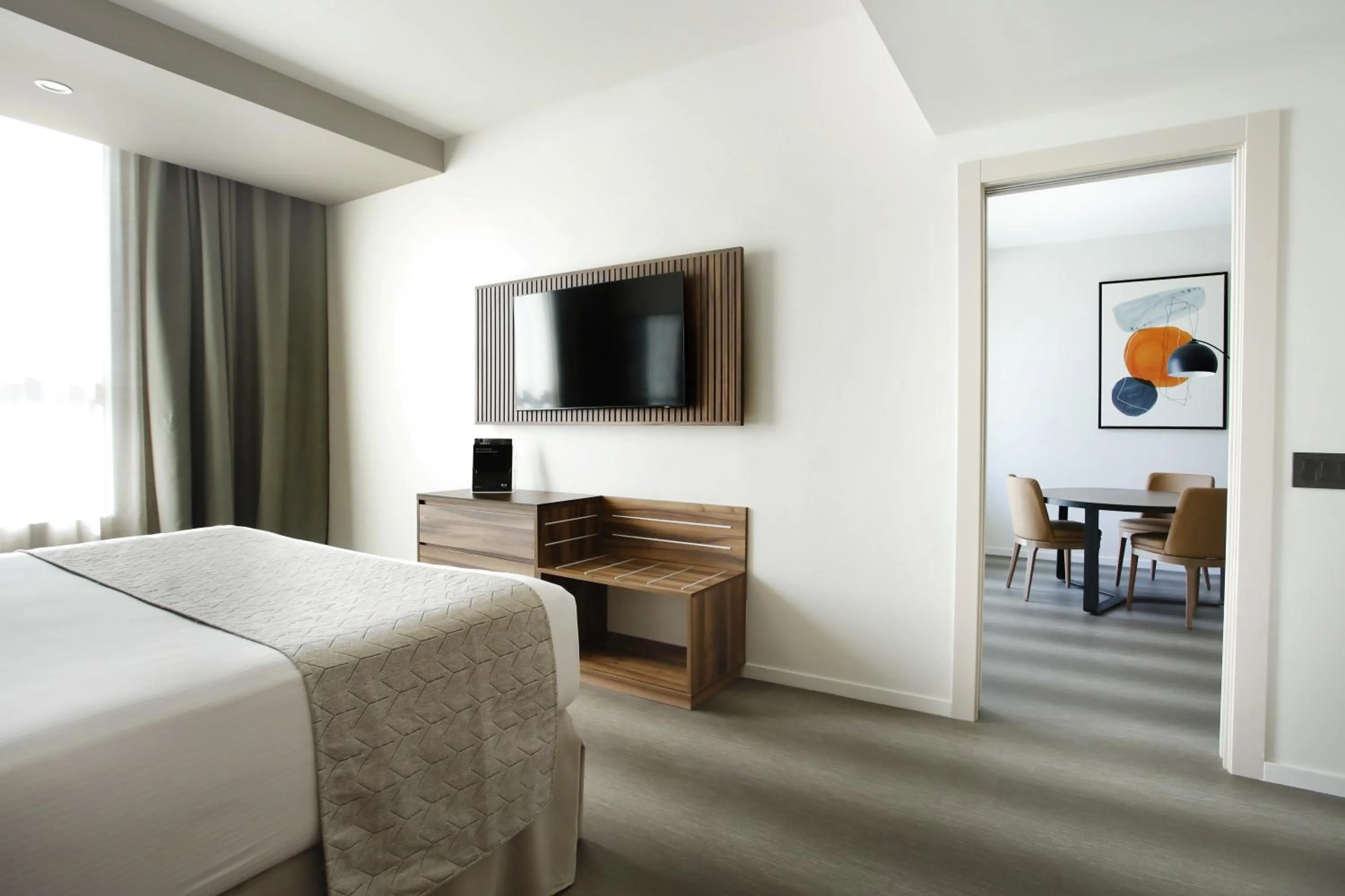 Bed in Riu Plaza Chicago