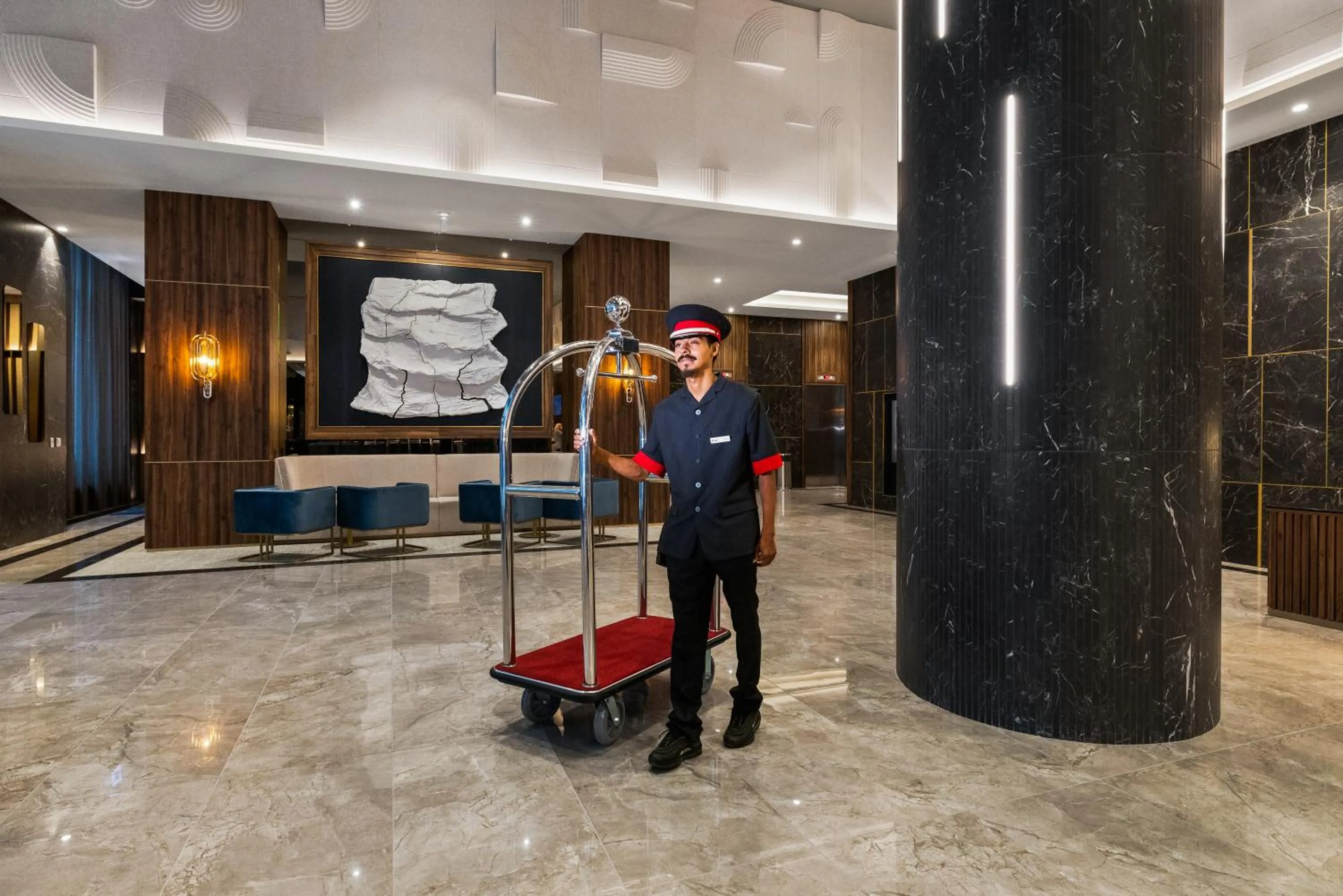 Staff in Riu Plaza Chicago