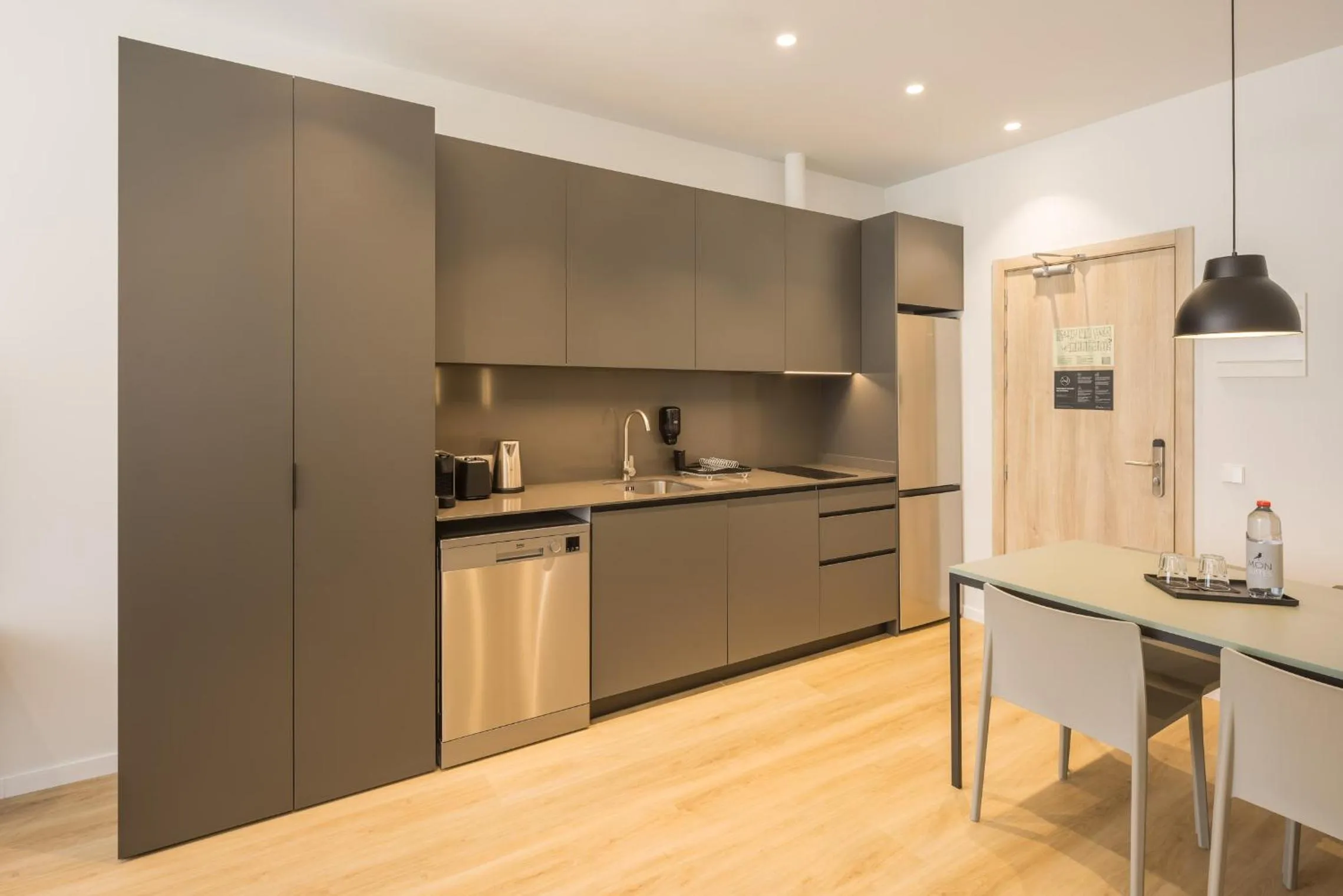 kitchen in Mon Suites Jardín de Ayora