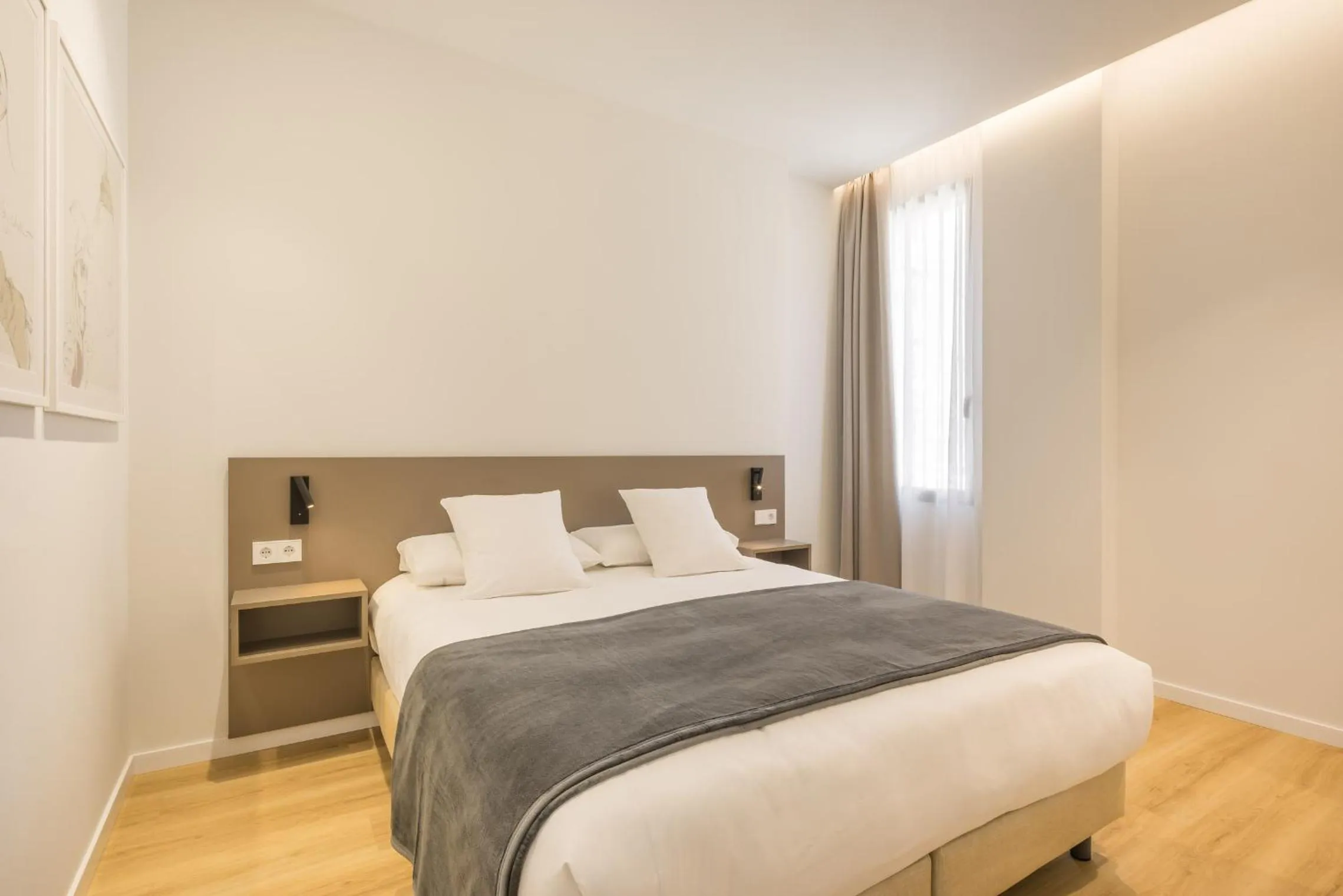 Bedroom, Bed in Mon Suites Jardín de Ayora