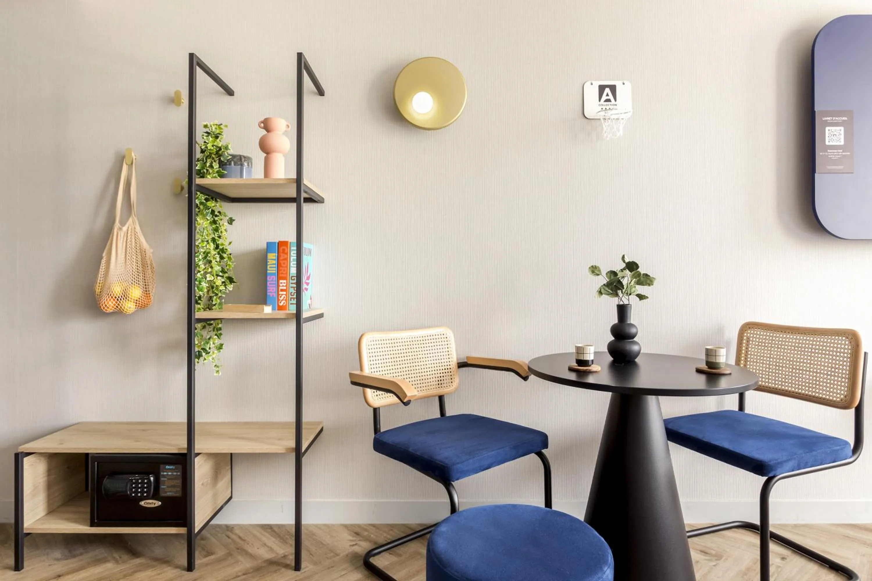 Dining area in Appart'City Collection Paris Roissy CDG Airport