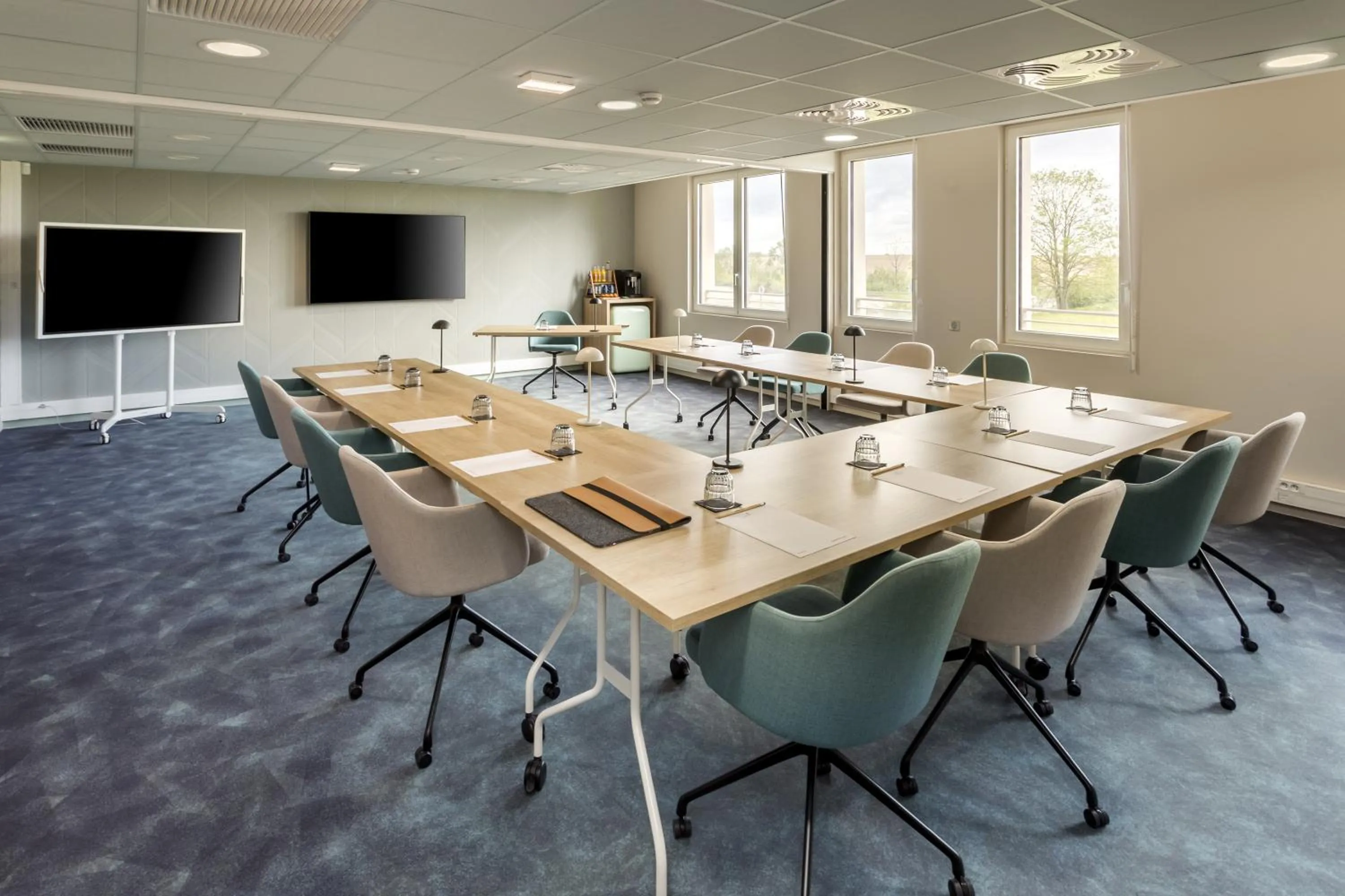 Meeting/conference room in Appart'City Collection Paris Roissy CDG Airport