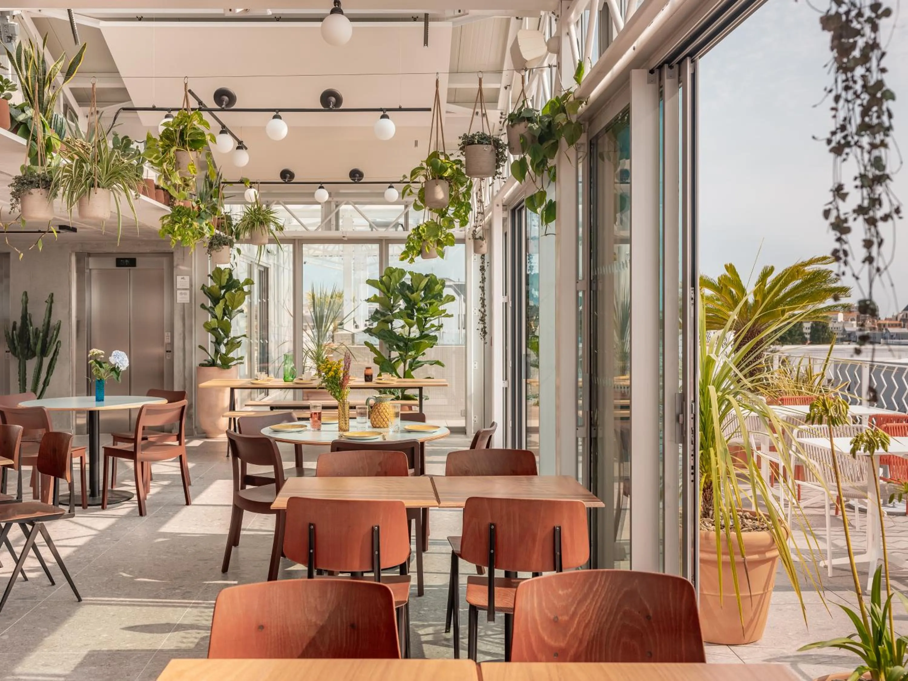 Restaurant/places to eat in Hôtel Vertime