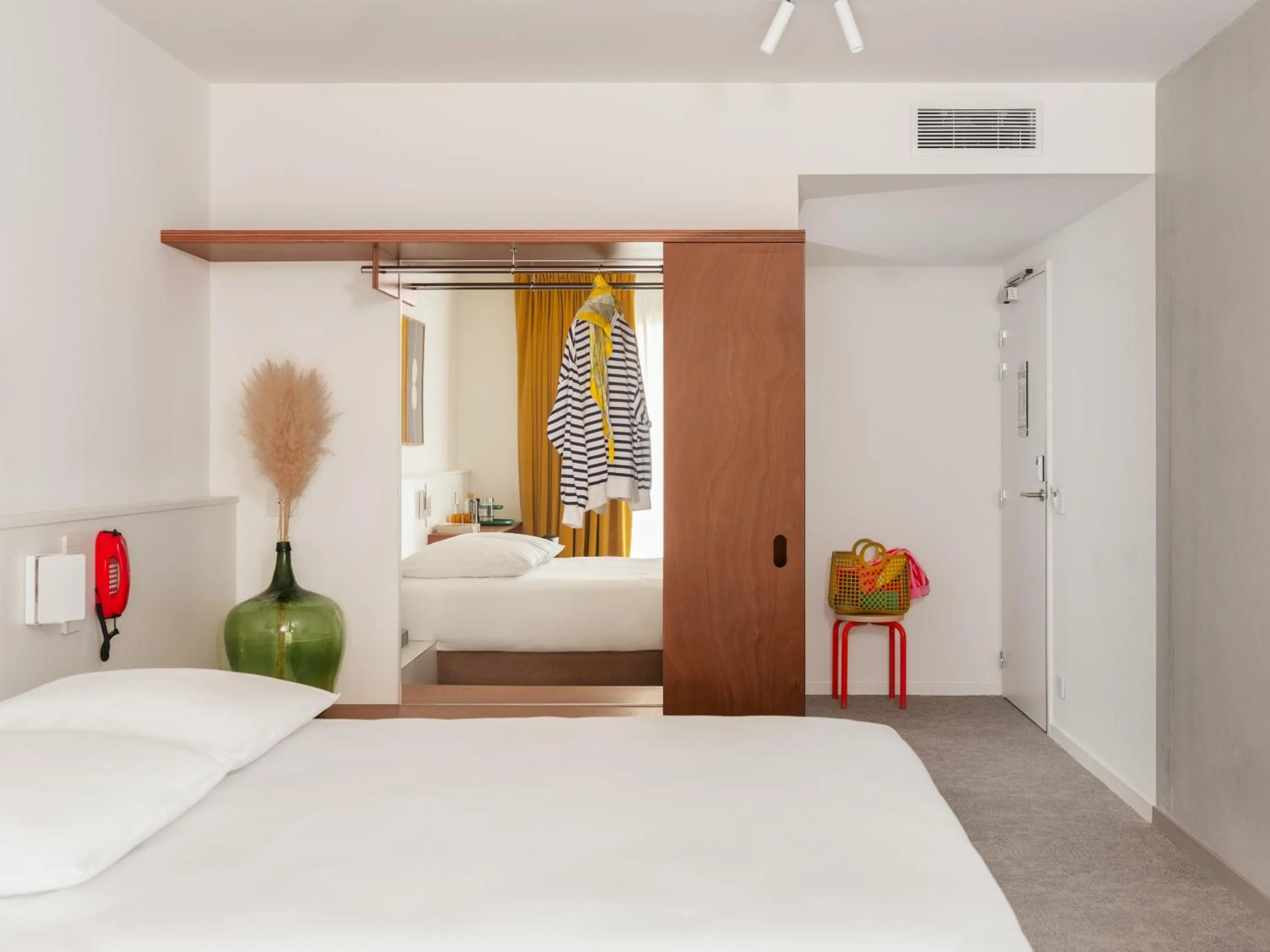 Bedroom, Bed in Hôtel Vertime