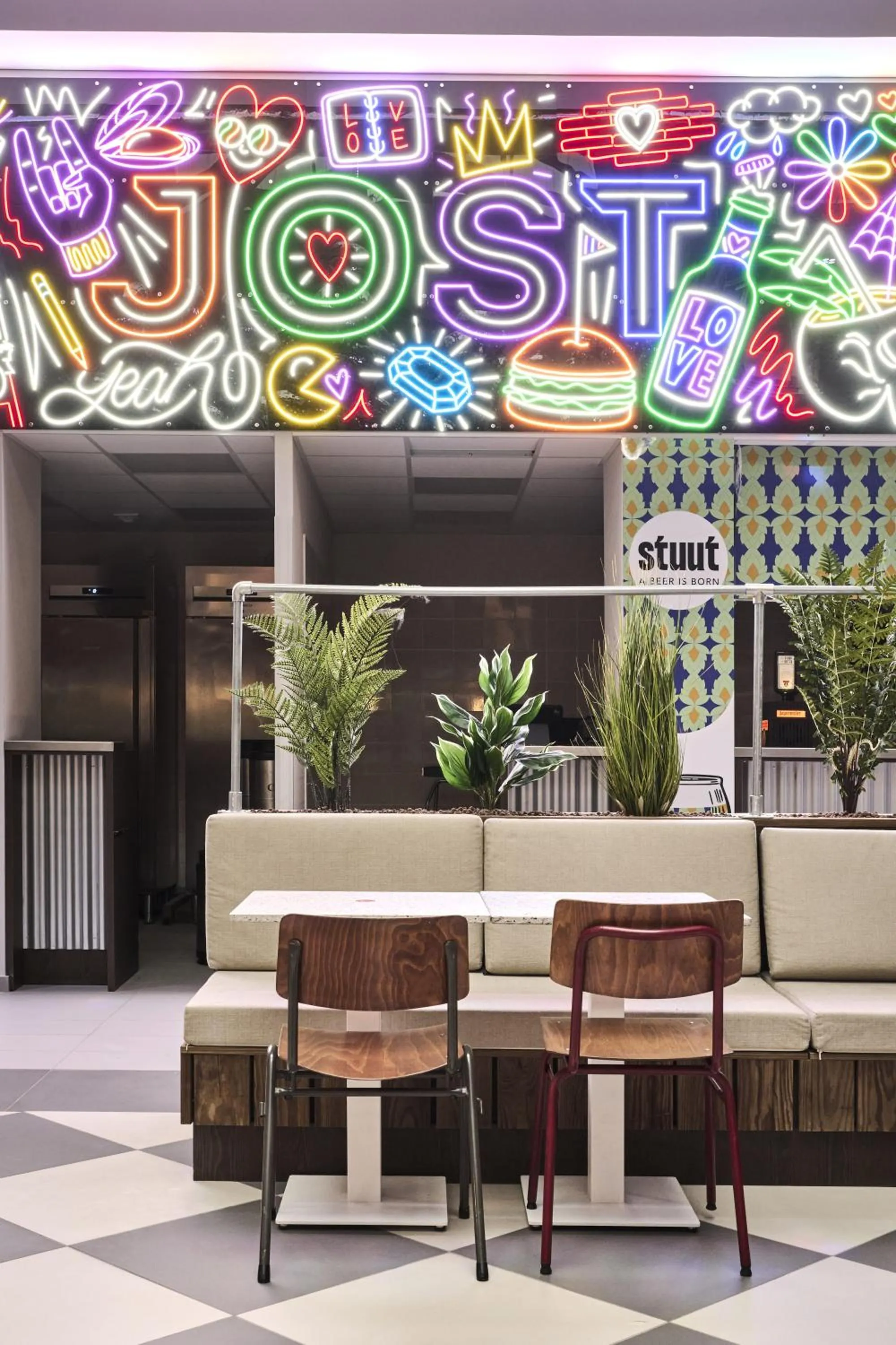 Restaurant/places to eat in JOST Hôtel Lille Centre