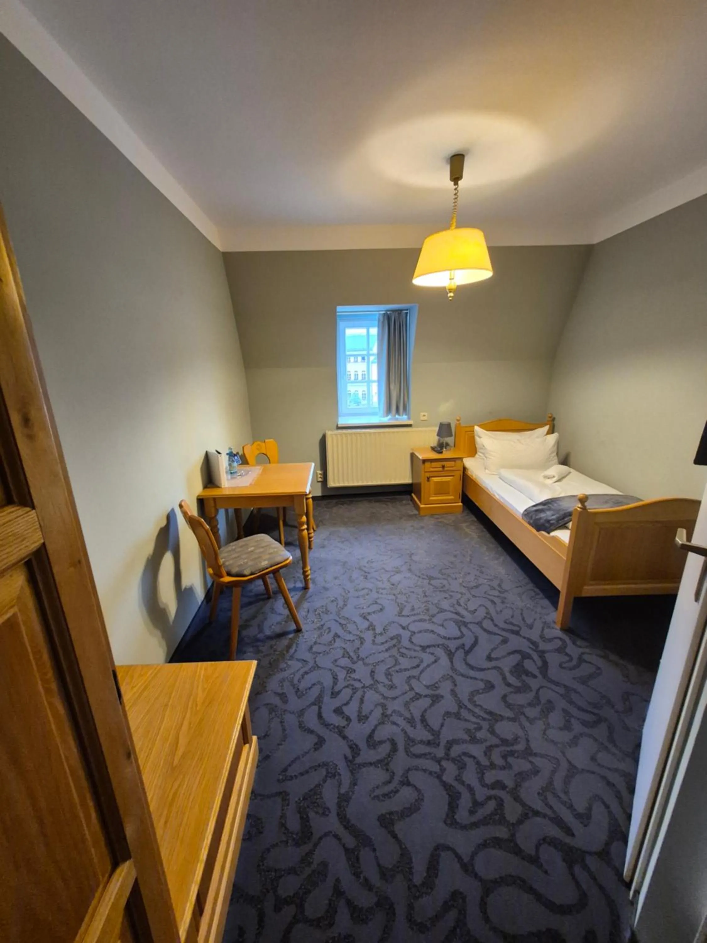 Bed in Hotel Roß