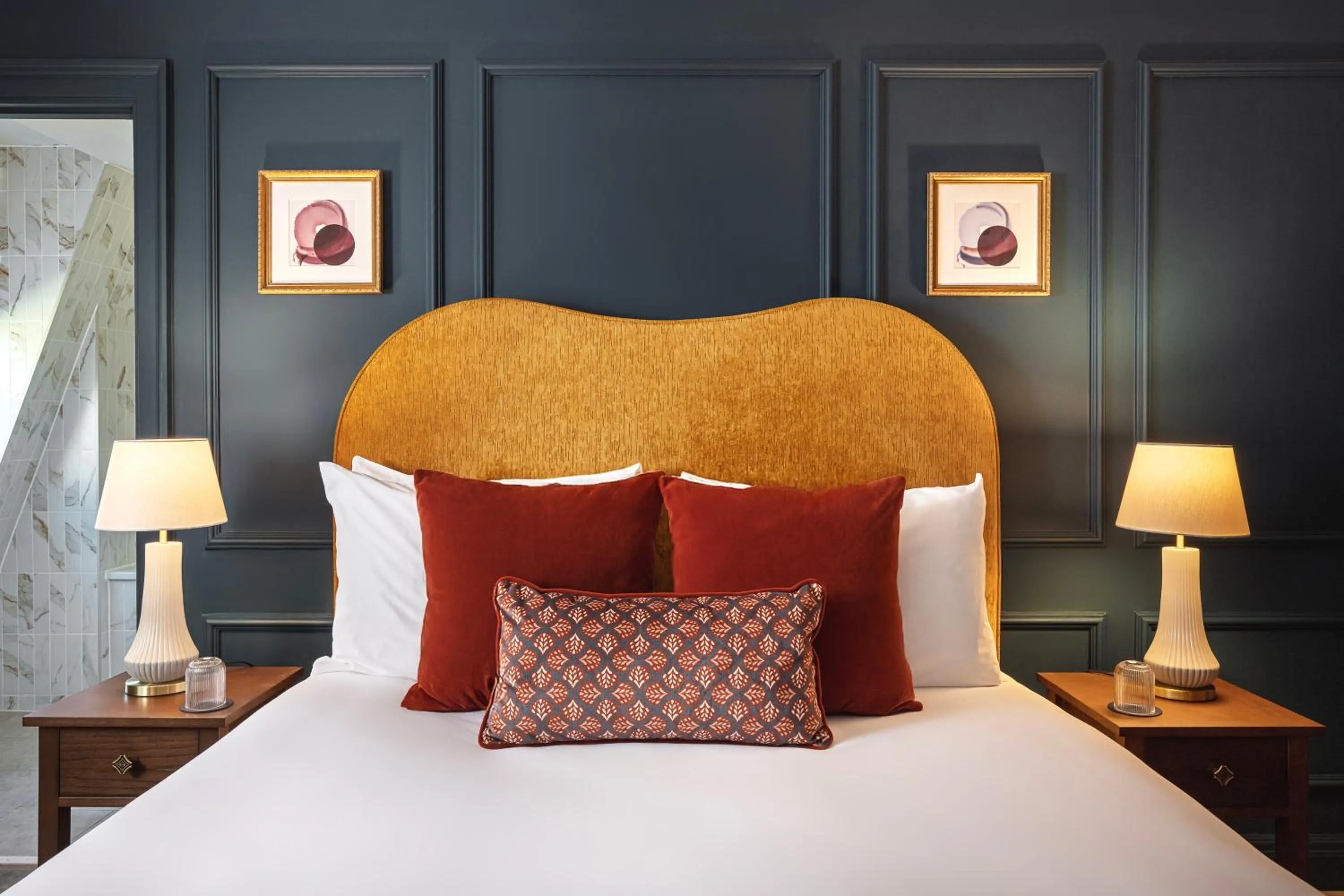 Bed in Francis Hotel Bath