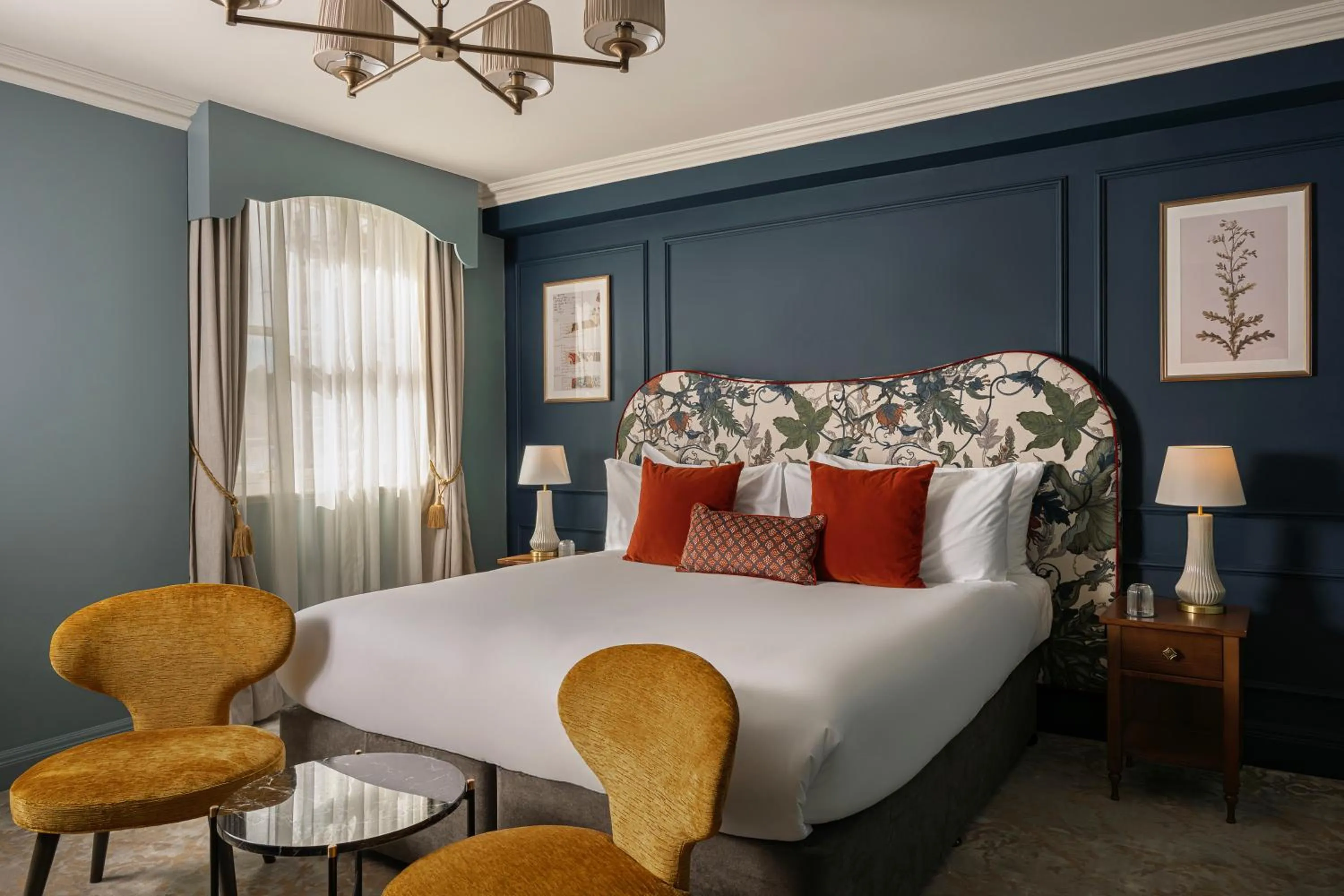 Bed in Francis Hotel Bath