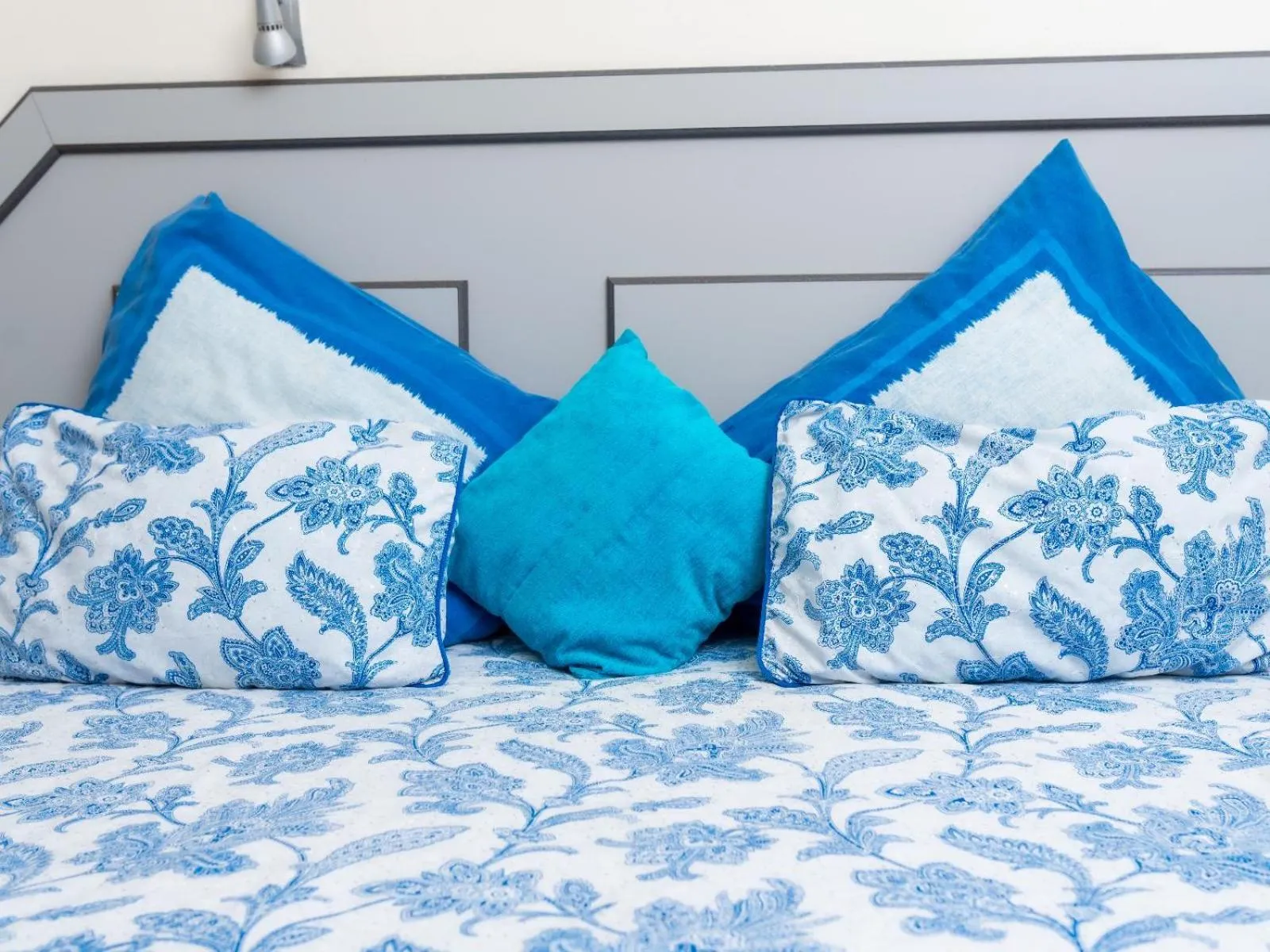 Bed in Dolphin Coast B&B / Self catering