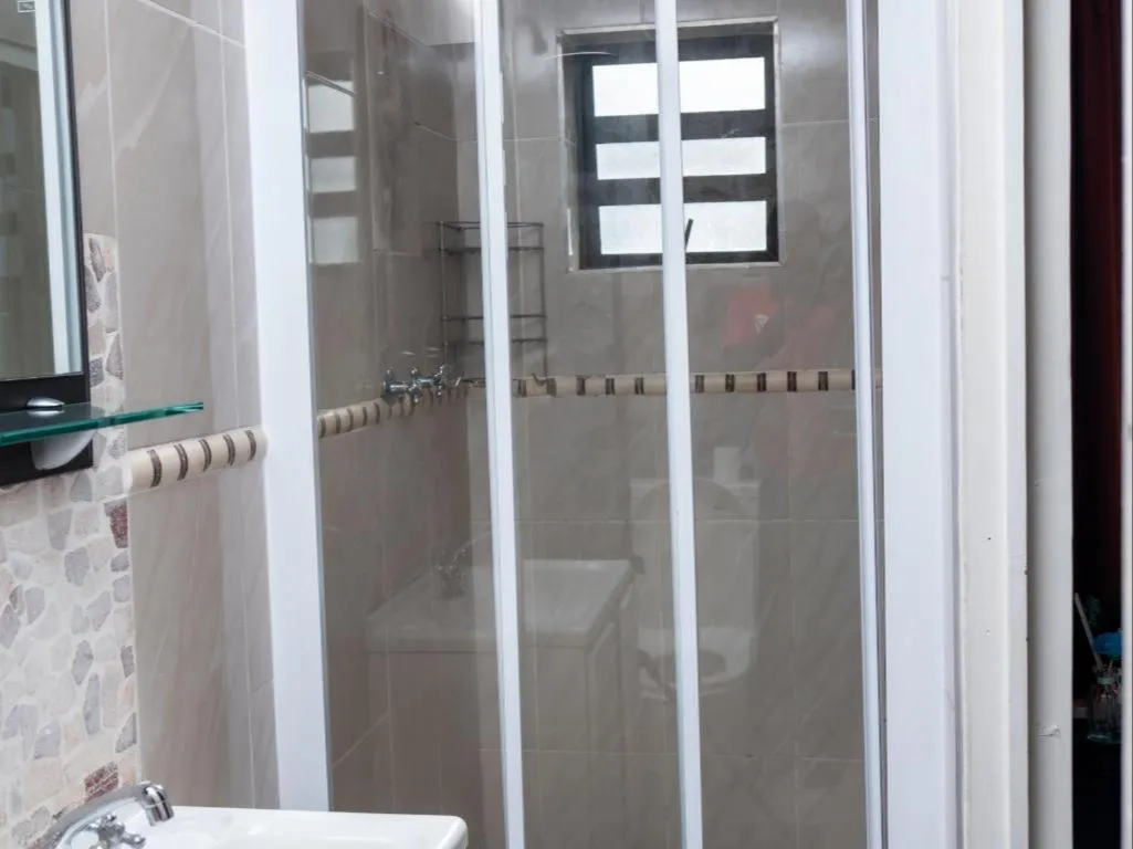 Shower in Dolphin Coast B&B / Self catering