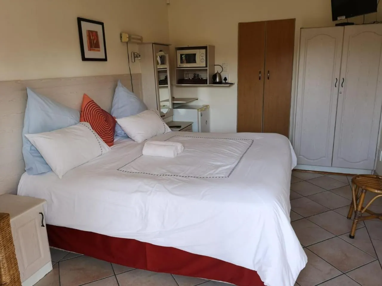 Photo of the whole room in Dolphin Coast B&B / Self catering