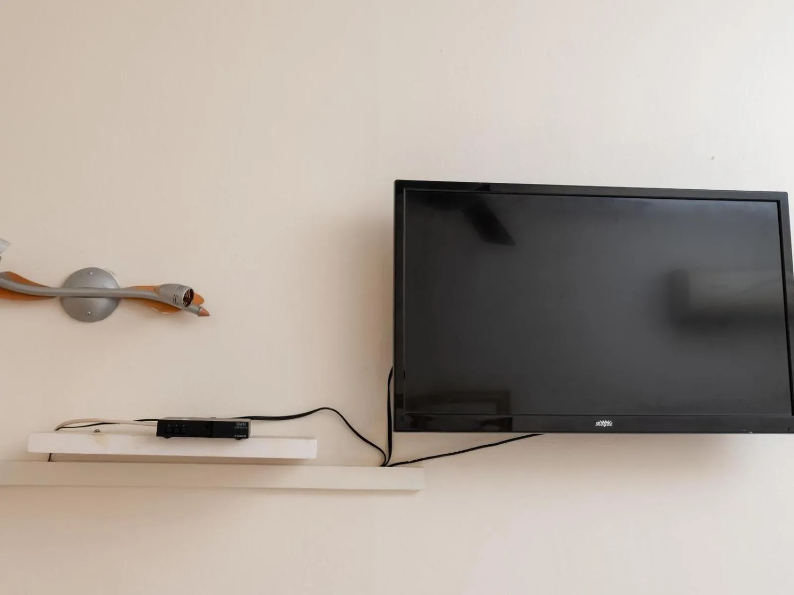 TV and multimedia in Dolphin Coast B&B / Self catering