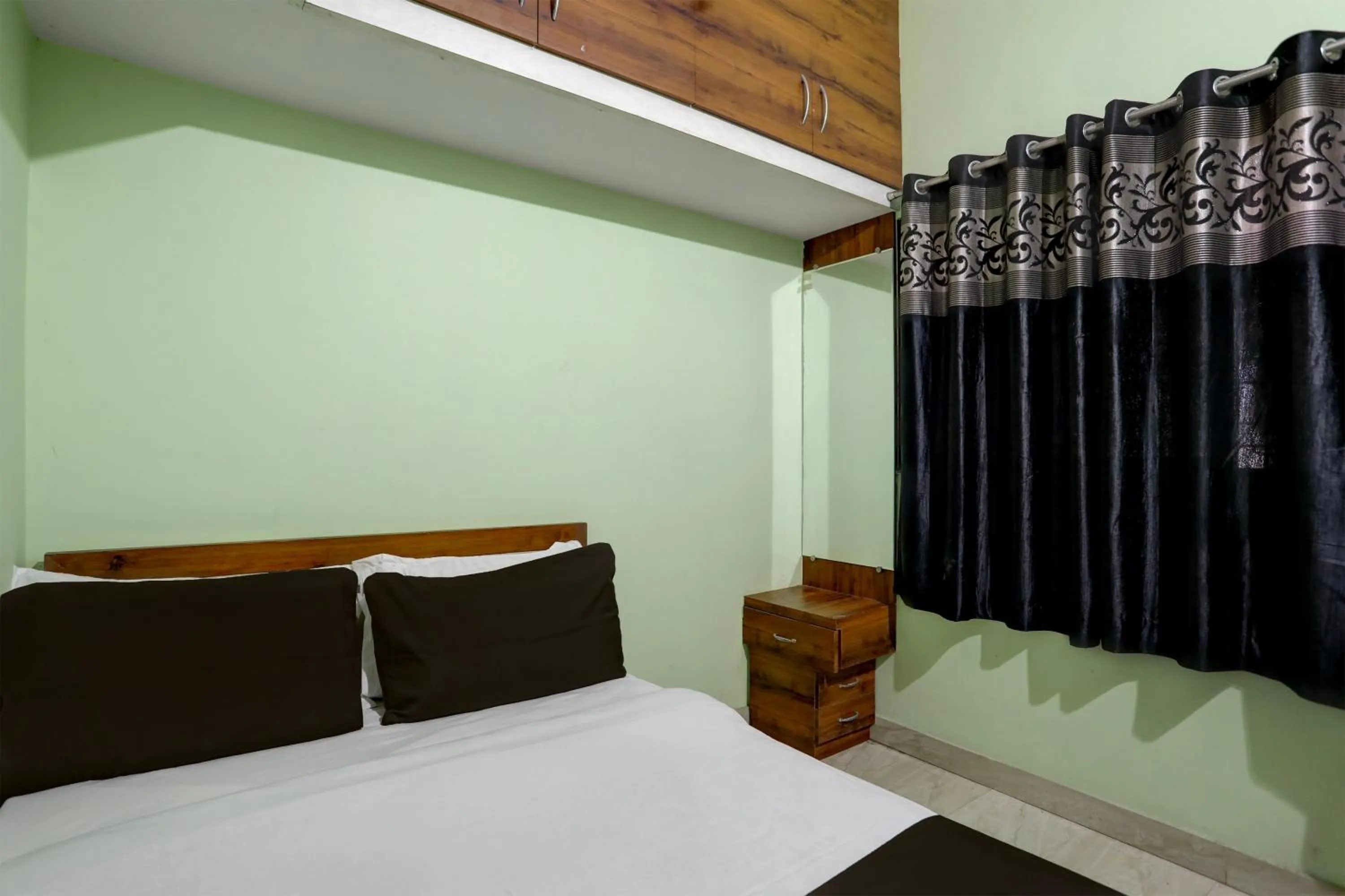 Bedroom in Hotel O Kings Farm