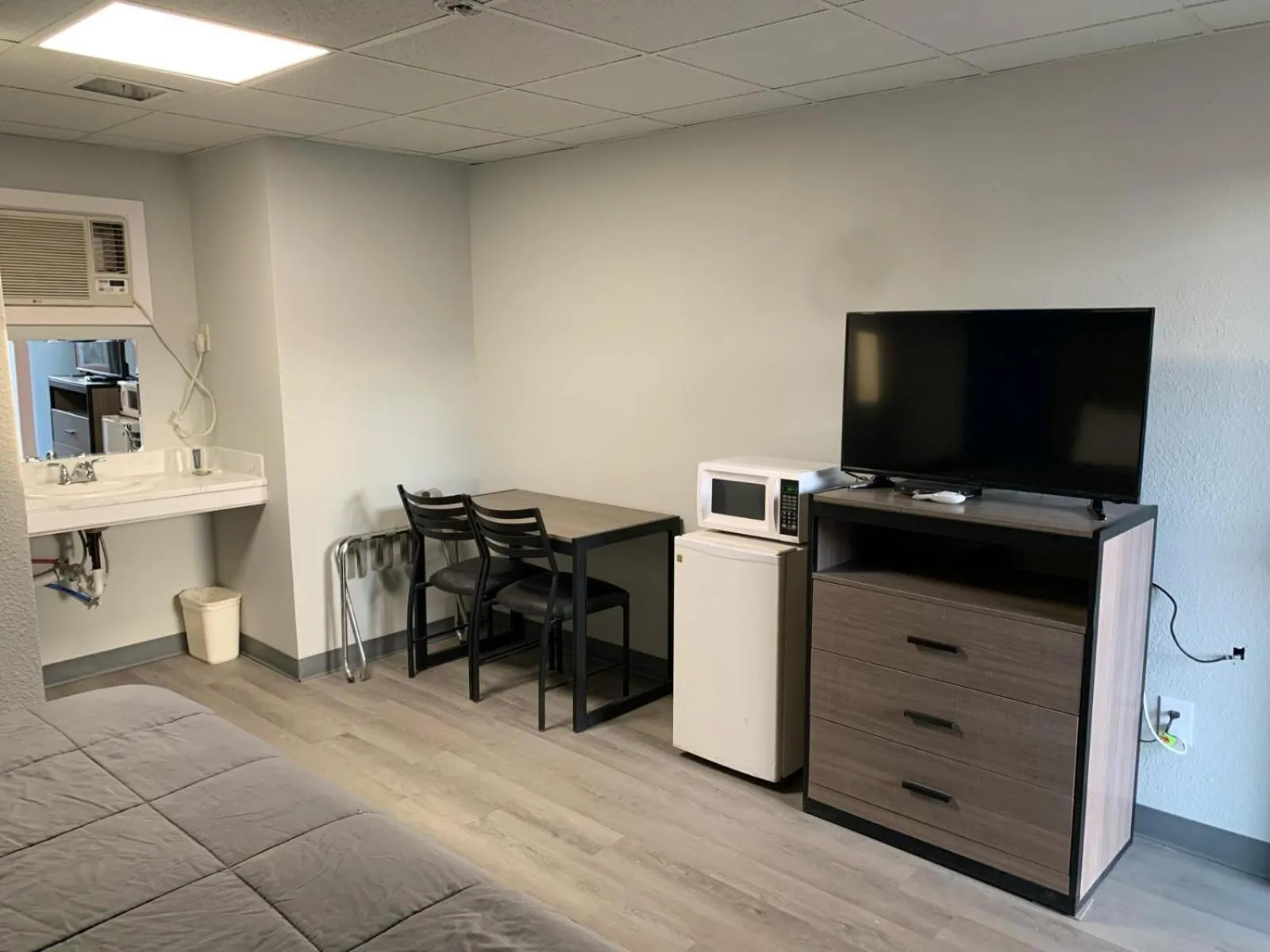 TV and multimedia in JAL COUNTRY INN