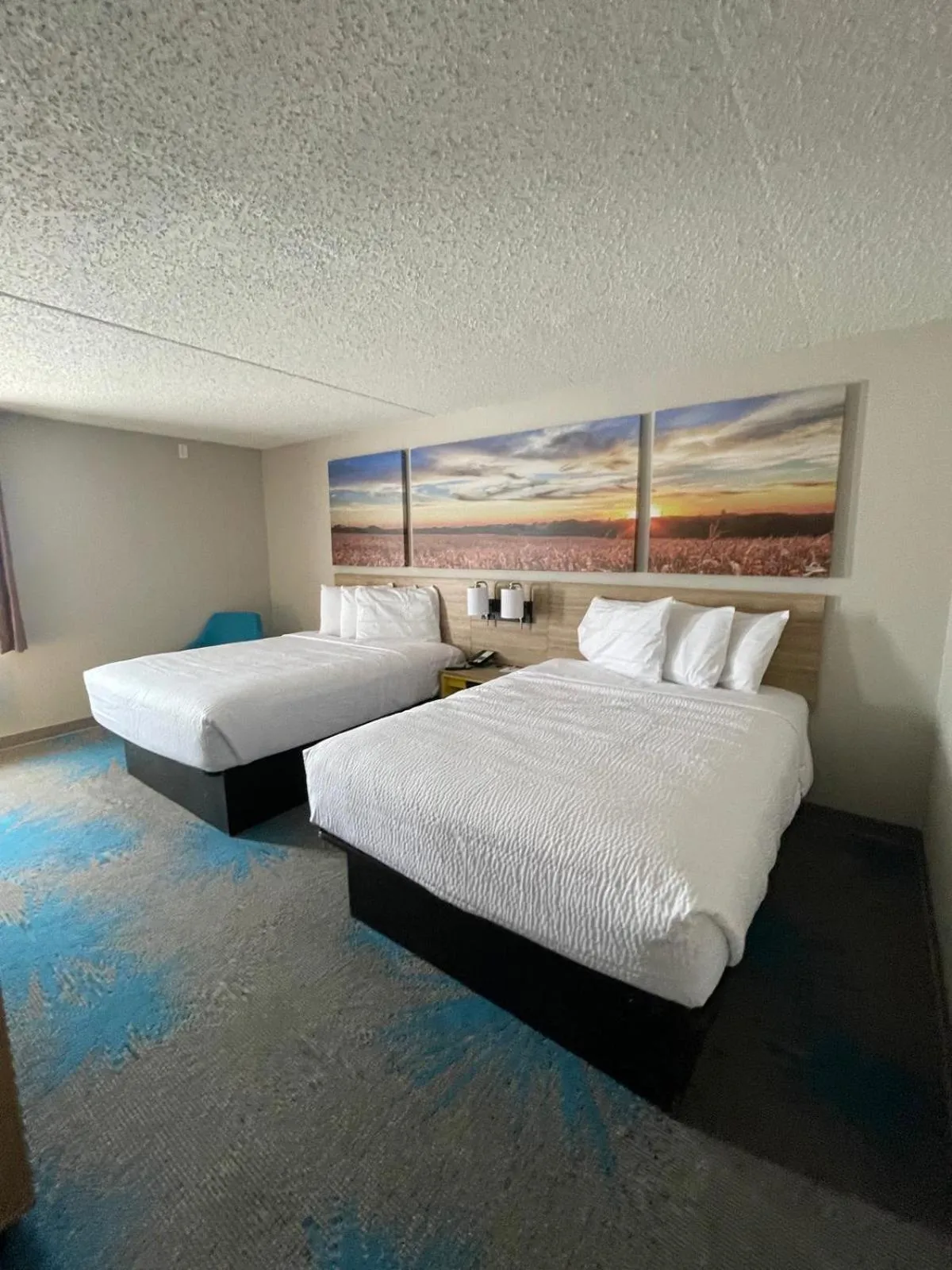 Bed in Days Inn by Wyndham Mandan Bismarck Area