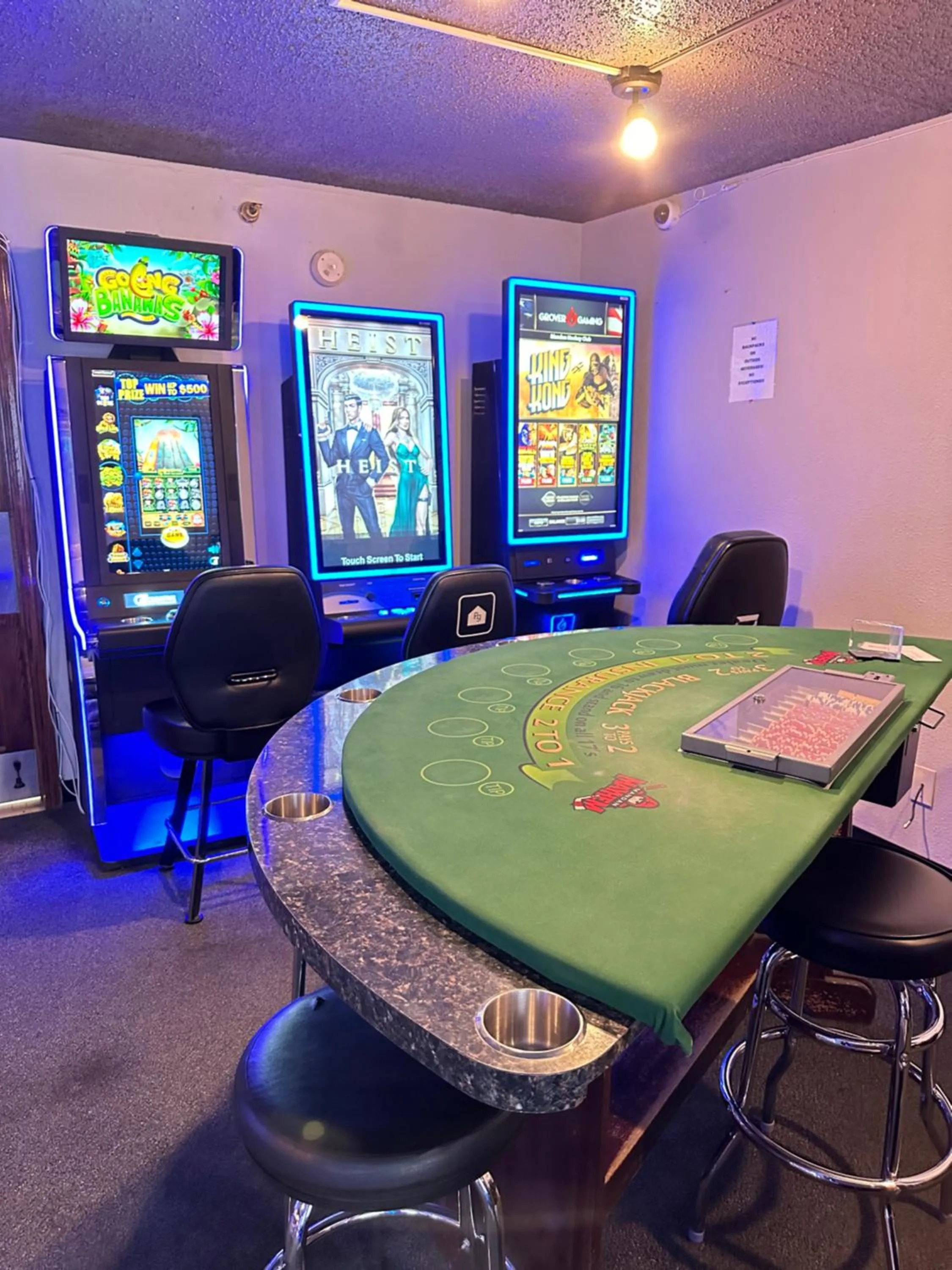 Communal lounge/ TV room in Days Inn by Wyndham Mandan Bismarck Area