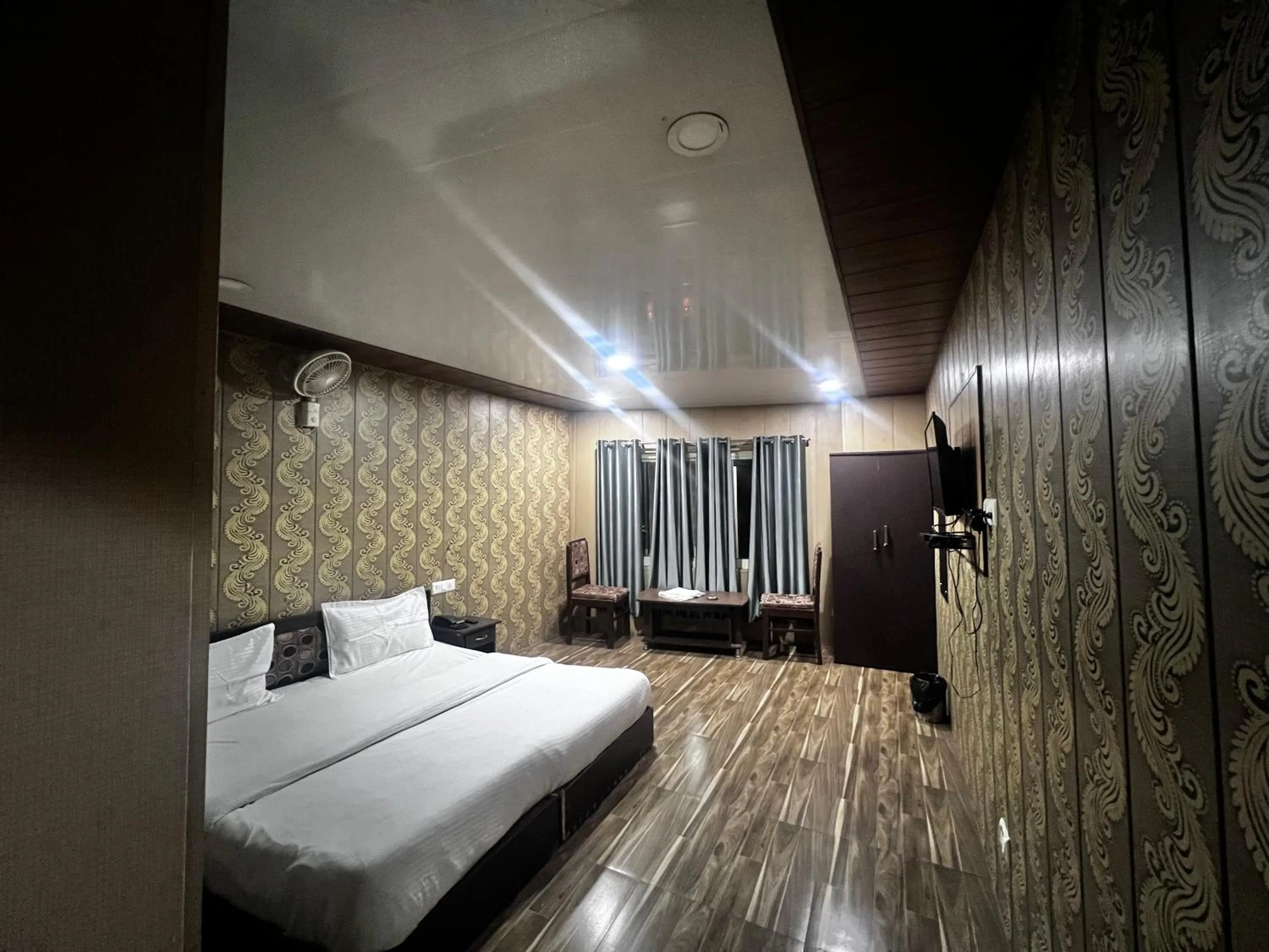 Bed in Hotel The Amar Grand