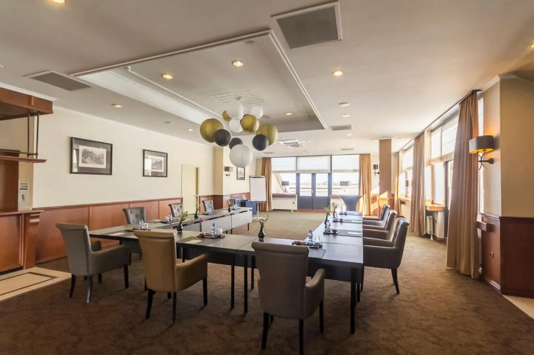 Meeting/conference room in Van der Valk Hotel Emmeloord